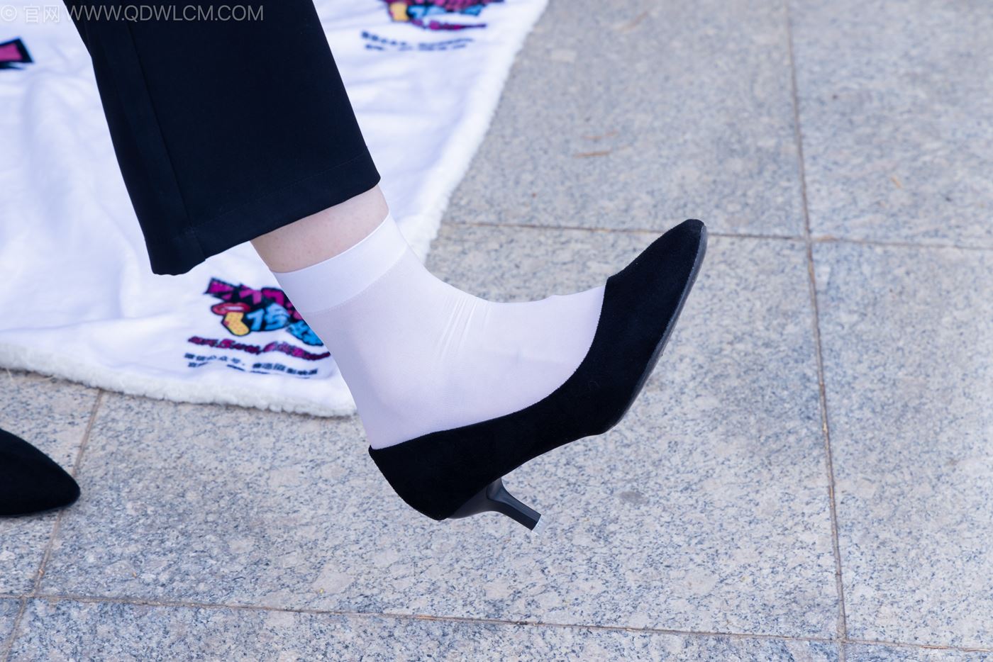 图片[135]-物恋传媒 NO.2238 小酒-高跟鞋、短白丝、ol制服户外[138P] – 速更版-美库