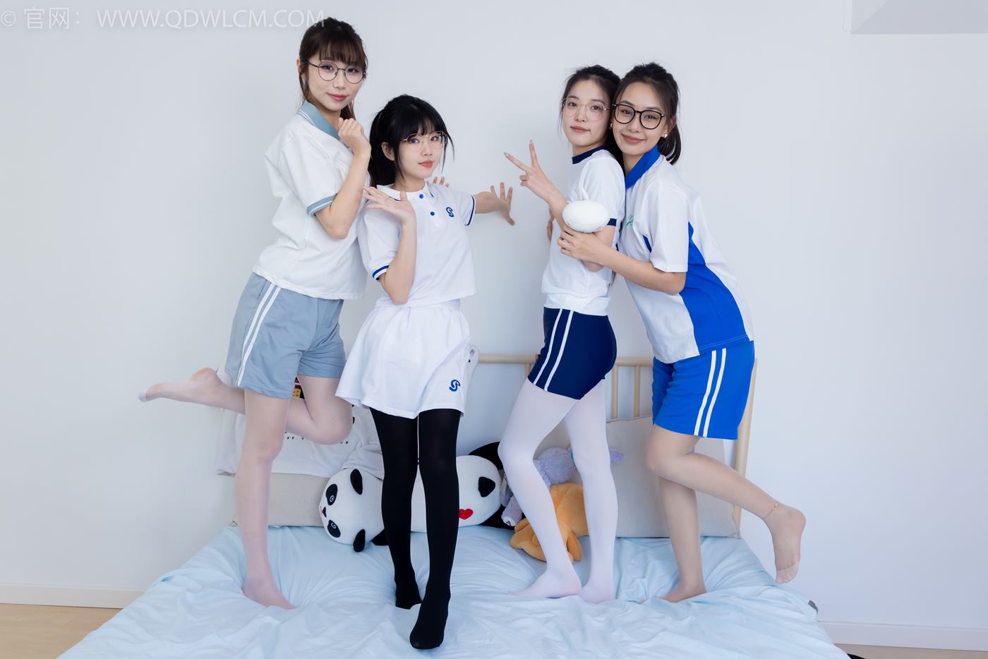 图片[112]-物恋传媒 NO.2243 茯苓&岚岚&泡泡&米米-新春快乐[114P] – 速更版-美库