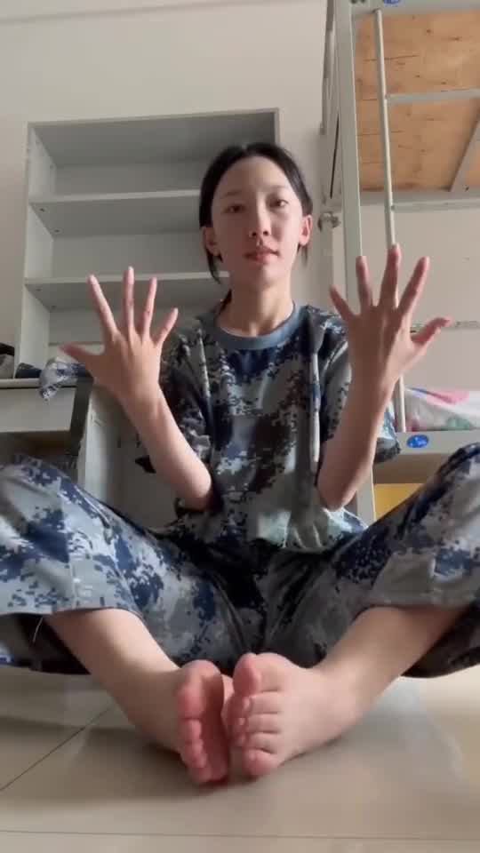 图片[21]-脚模面试脸足同框套路系列-169 [20P] – 速更版-美库