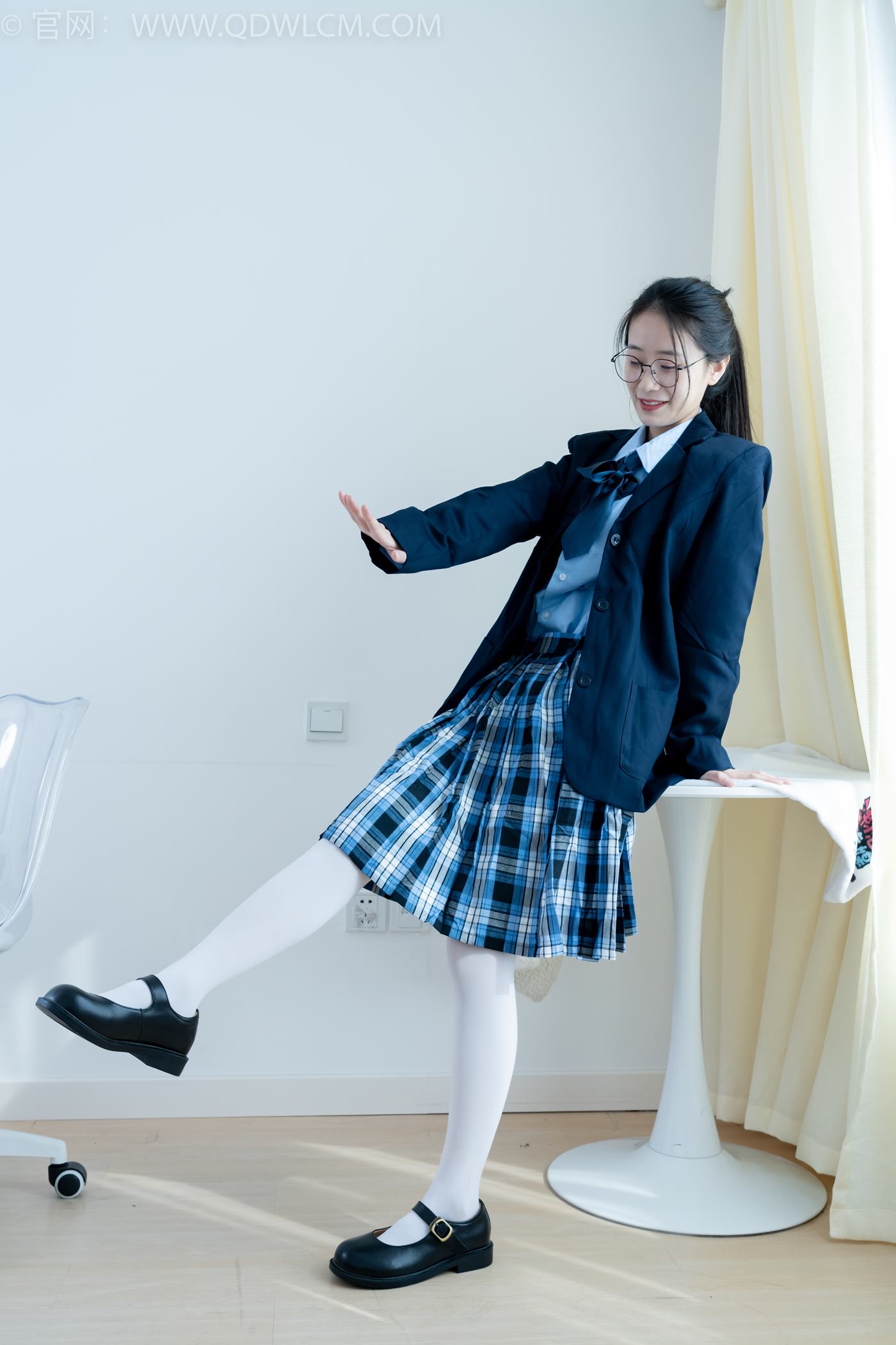 图片[22]-物恋传媒 NO.2244 菜菜-皮鞋、厚白丝、jk制服、皮筋绑脚老头乐挠脚剧情[160P] – 速更版-美库