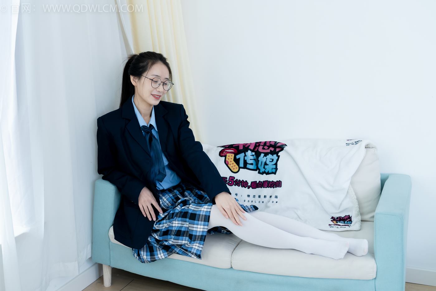 图片[42]-物恋传媒 NO.2244 菜菜-皮鞋、厚白丝、jk制服、皮筋绑脚老头乐挠脚剧情[160P] – 速更版-美库