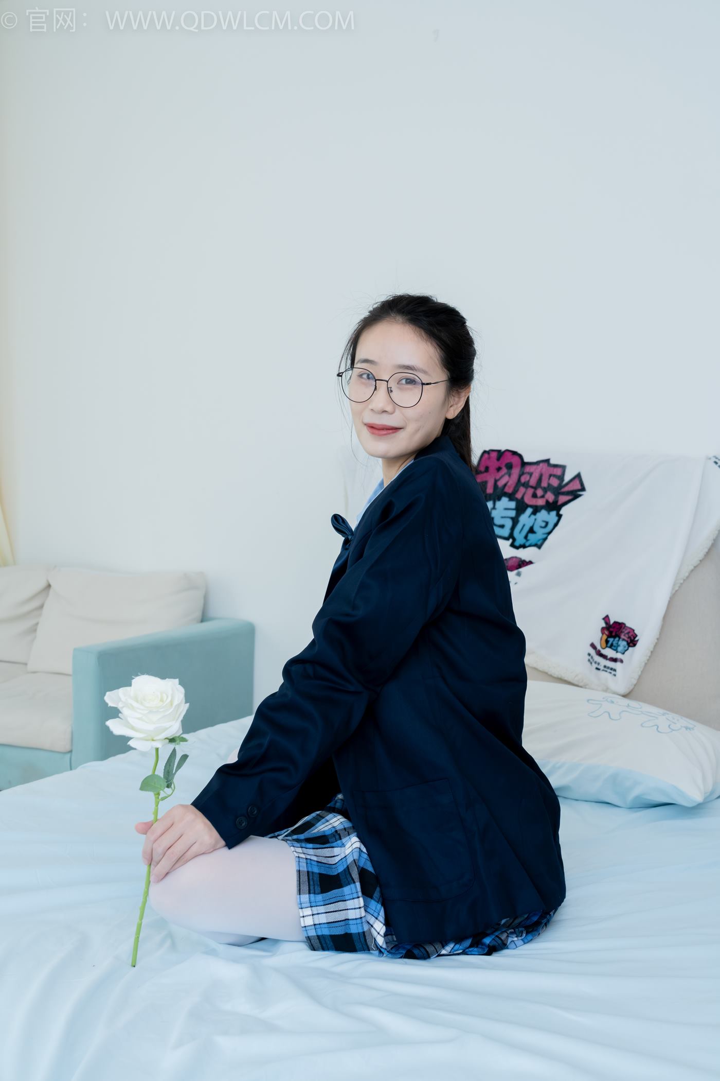 图片[63]-物恋传媒 NO.2244 菜菜-皮鞋、厚白丝、jk制服、皮筋绑脚老头乐挠脚剧情[160P] – 速更版-美库