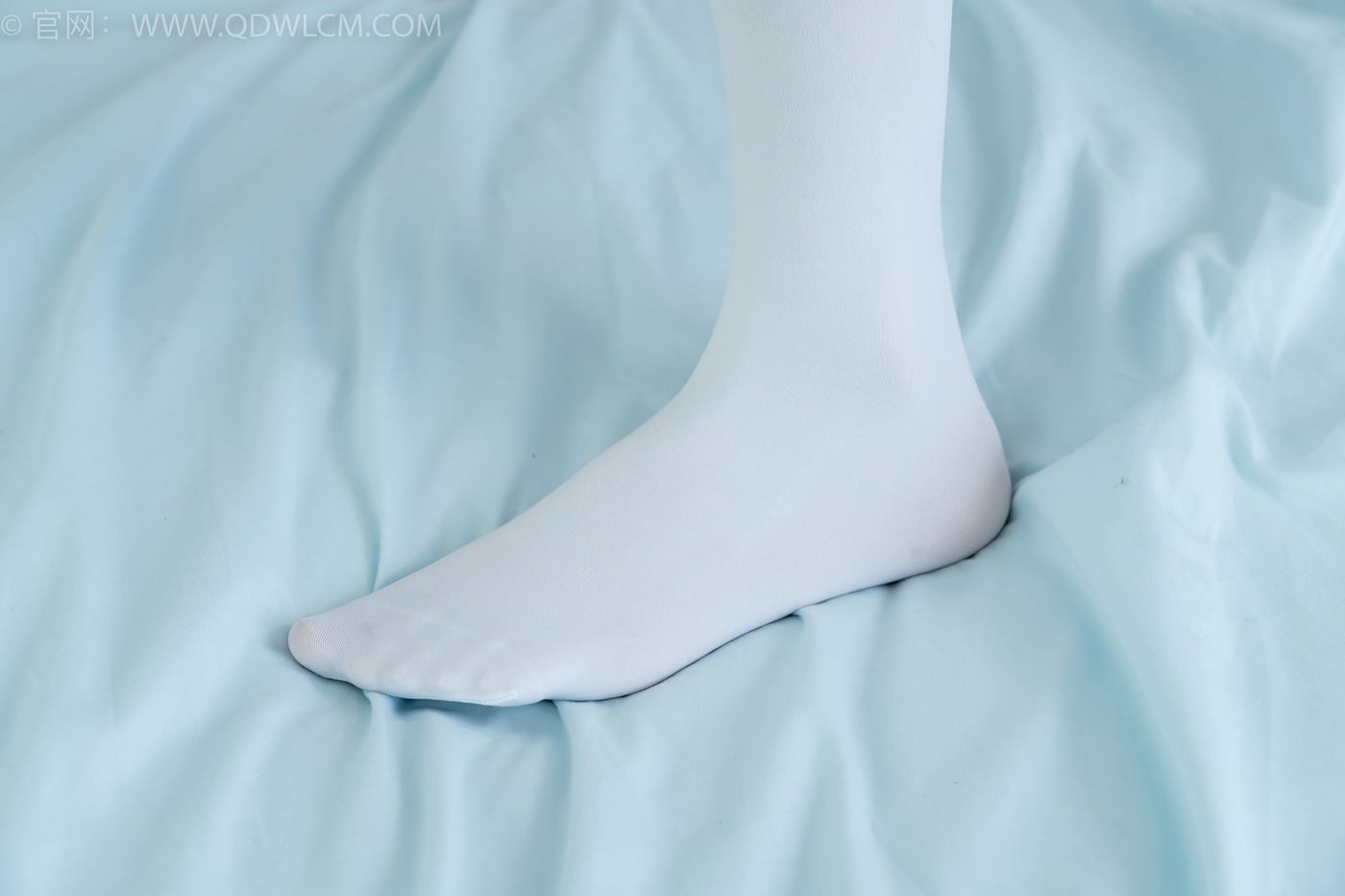 图片[94]-物恋传媒 NO.2244 菜菜-皮鞋、厚白丝、jk制服、皮筋绑脚老头乐挠脚剧情[160P] – 速更版-美库