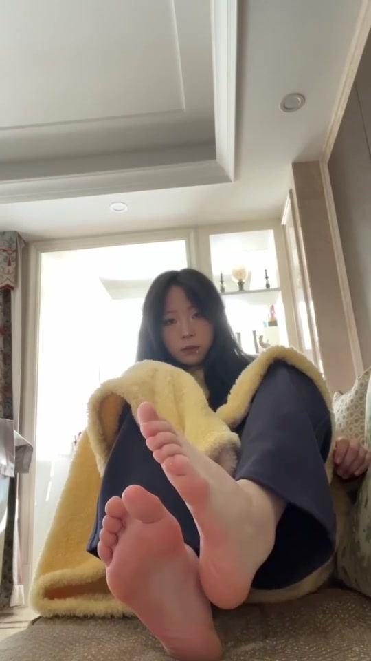 图片[15]-脚模面试脸足同框套路系列-170 [20P] – 速更版-美库