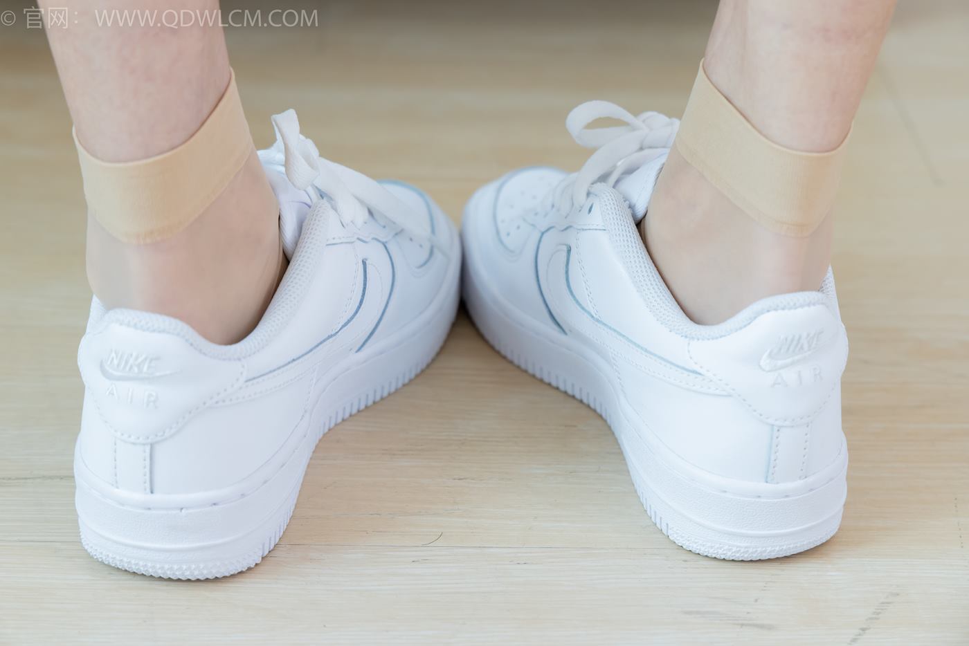 图片[15]-物恋传媒 NO.2245 茯苓-板鞋、短款薄肉丝、裸足[174P] – 速更版-美库