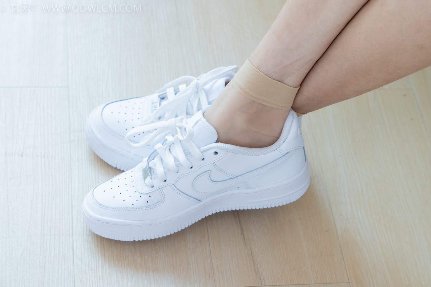 图片[28]-物恋传媒 NO.2245 茯苓-板鞋、短款薄肉丝、裸足[174P] – 速更版-美库