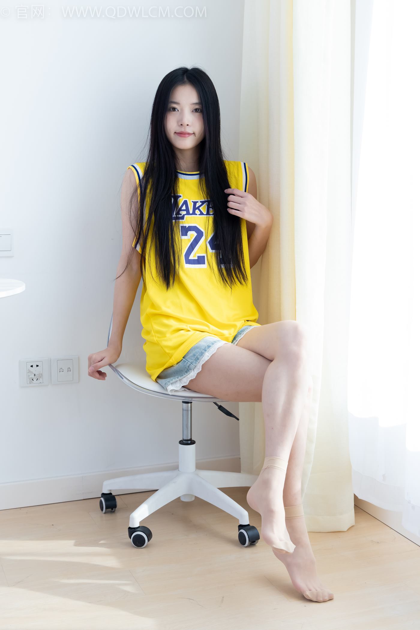 图片[174]-物恋传媒 NO.2245 茯苓-板鞋、短款薄肉丝、裸足[174P] – 速更版-美库