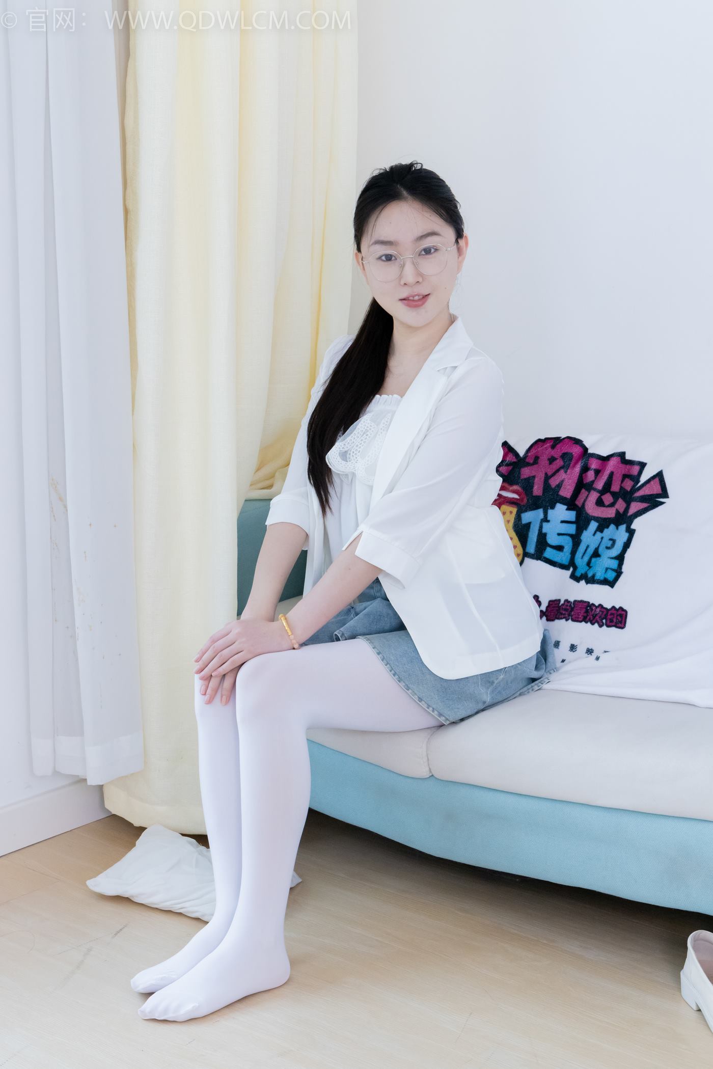 图片[30]-物恋传媒 NO.2246 美兔-皮鞋、厚白丝、皮筋绑脚老头乐挠脚剧情[125P] – 速更版-美库