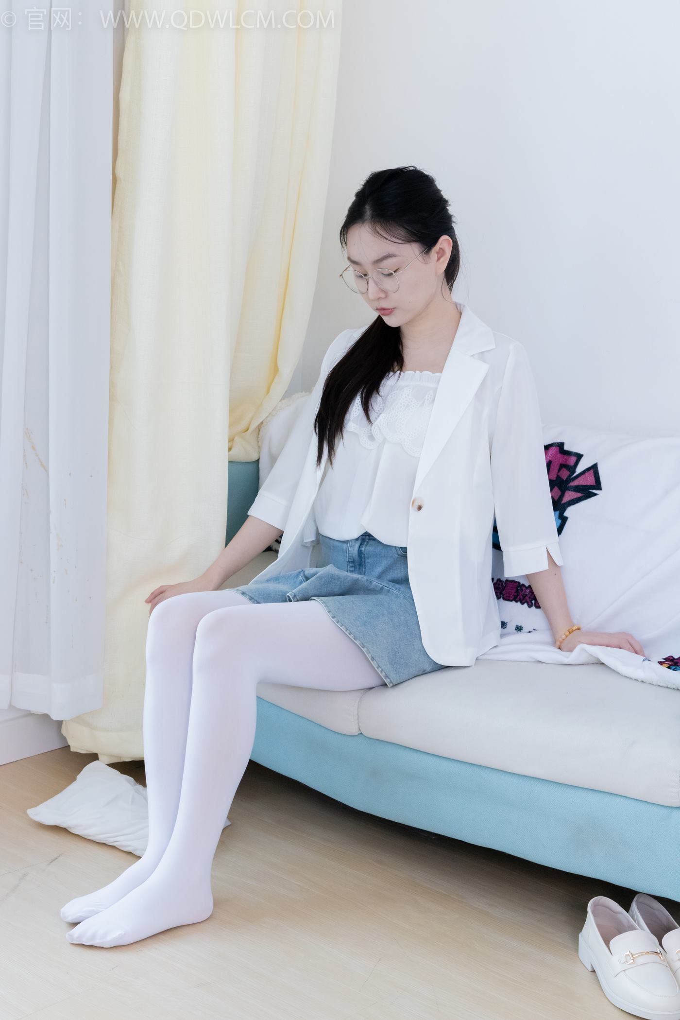 图片[32]-物恋传媒 NO.2246 美兔-皮鞋、厚白丝、皮筋绑脚老头乐挠脚剧情[125P] – 速更版-美库