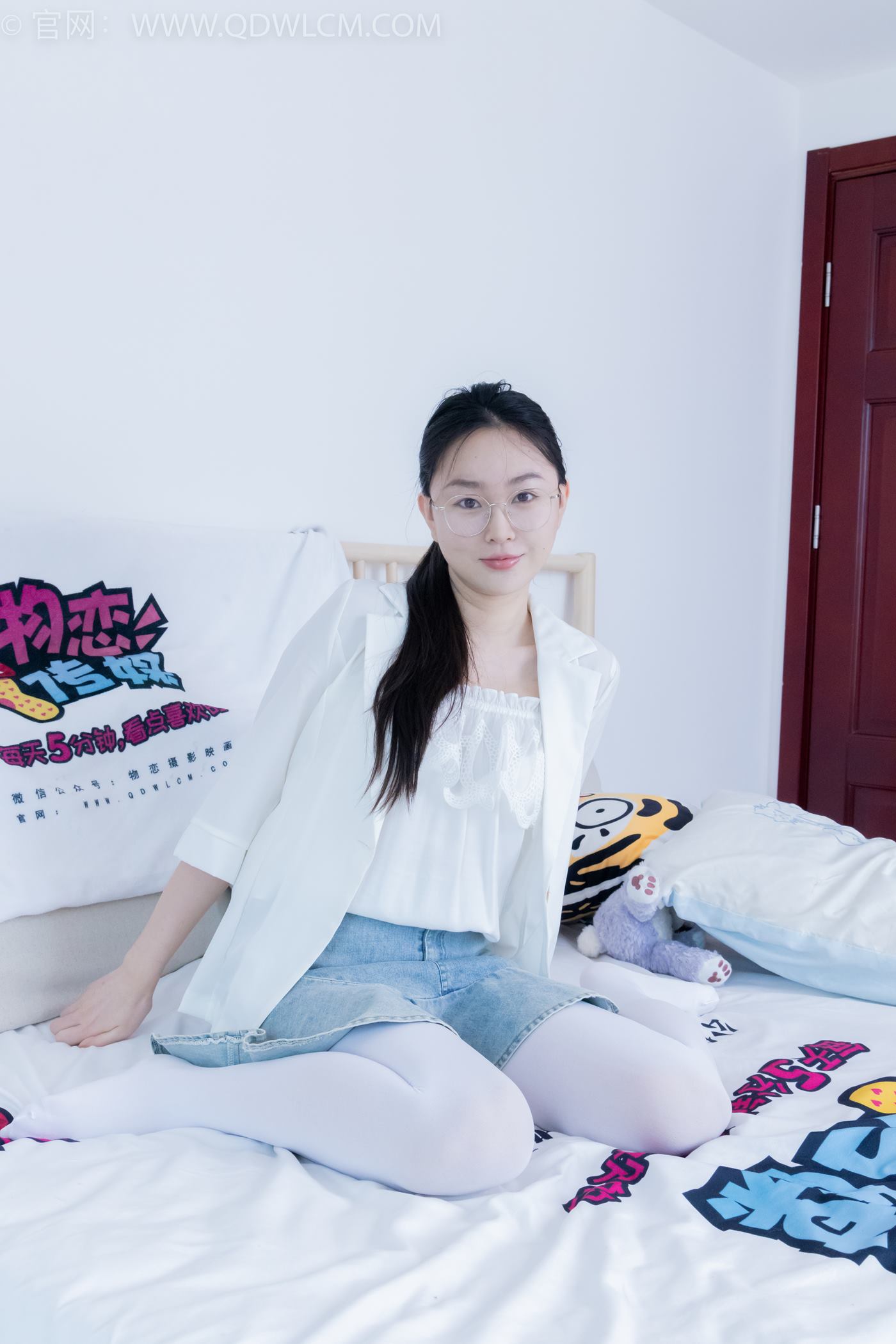 图片[42]-物恋传媒 NO.2246 美兔-皮鞋、厚白丝、皮筋绑脚老头乐挠脚剧情[125P] – 速更版-美库