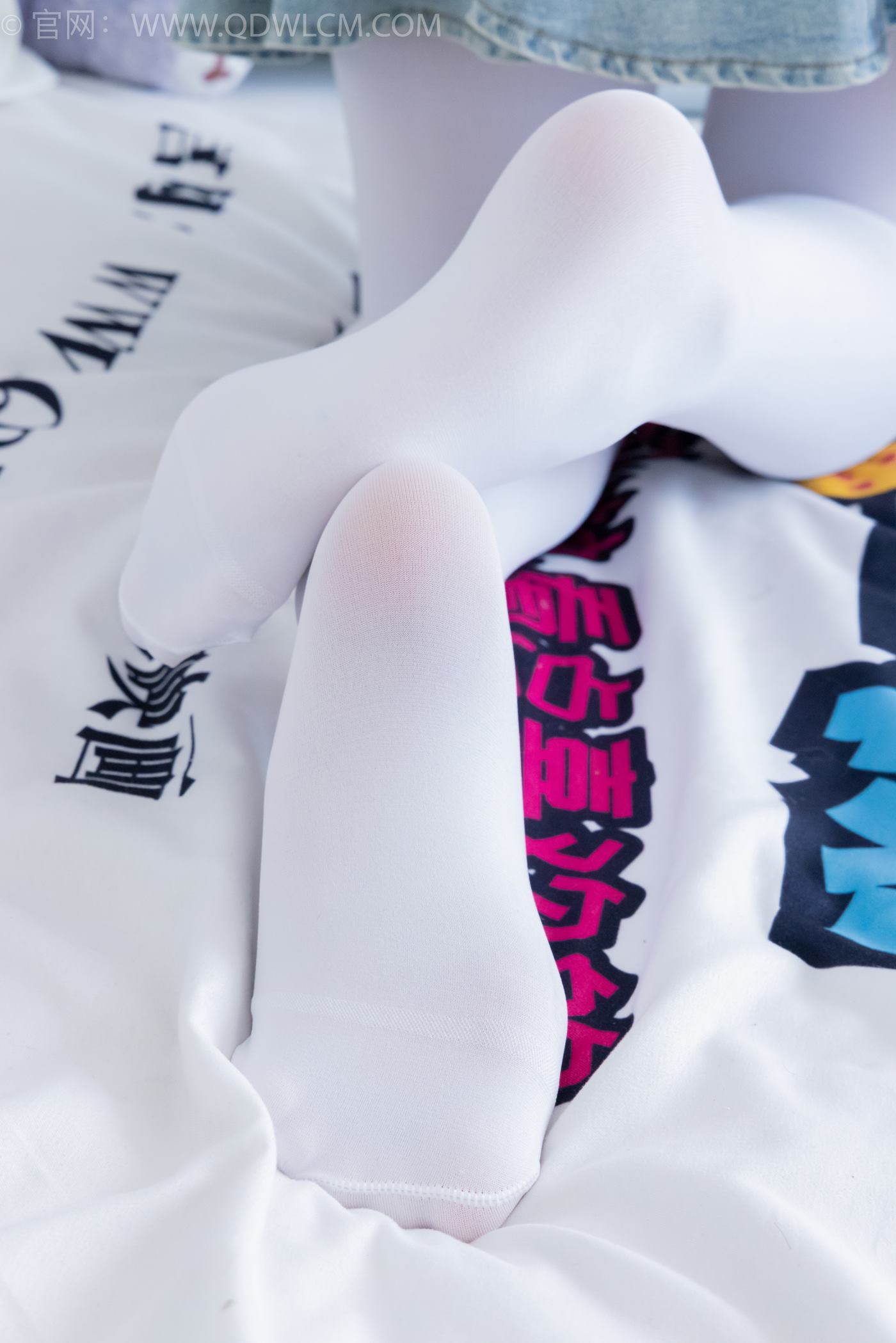 图片[55]-物恋传媒 NO.2246 美兔-皮鞋、厚白丝、皮筋绑脚老头乐挠脚剧情[125P] – 速更版-美库