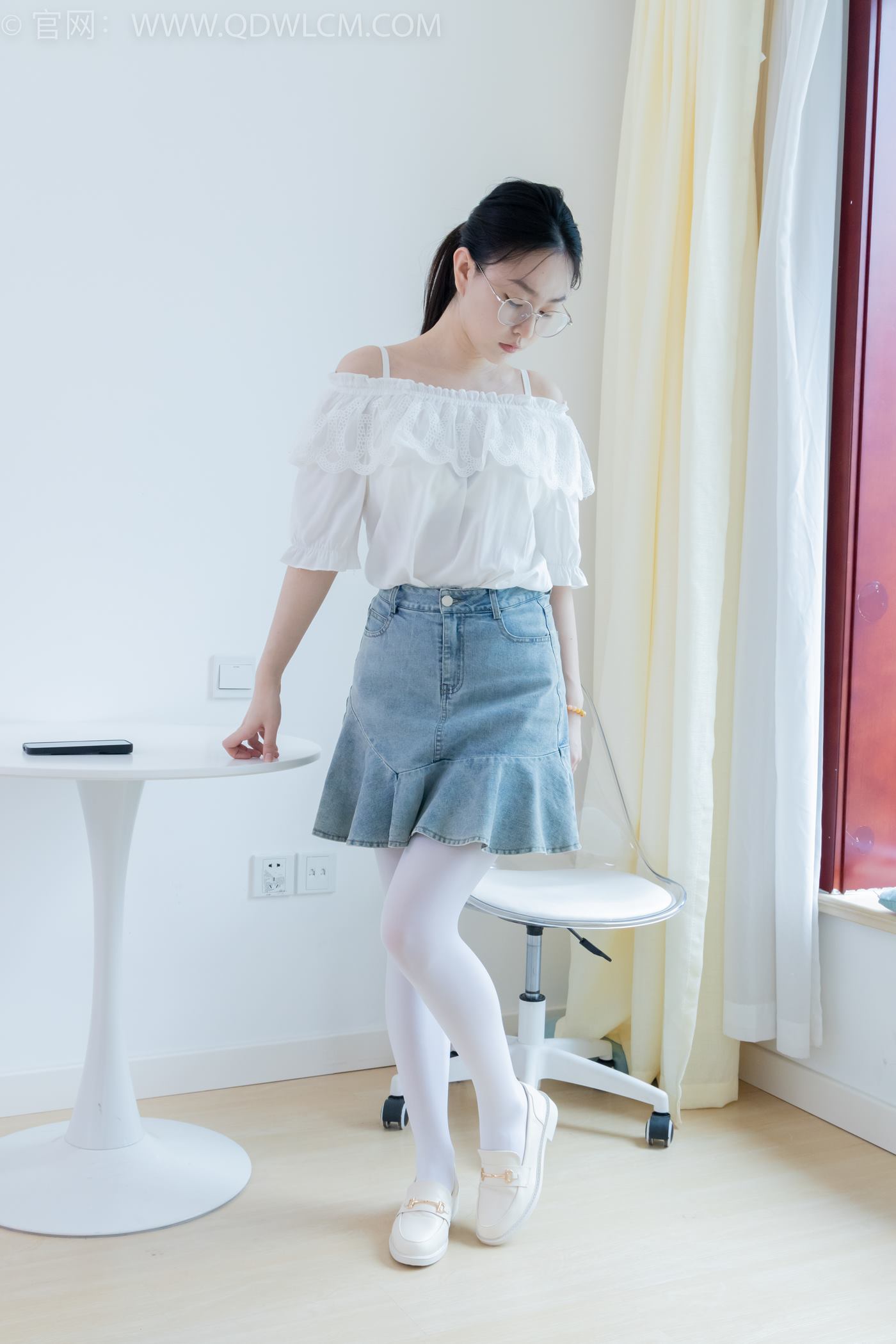 图片[116]-物恋传媒 NO.2246 美兔-皮鞋、厚白丝、皮筋绑脚老头乐挠脚剧情[125P] – 速更版-美库