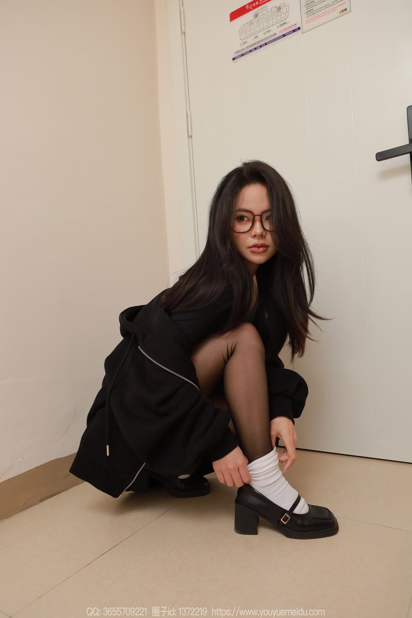 图片[21]-[IESS异思趣向] 2025.01.26 丝享家1960：兔兔《黑丝沙发》[88P] – 速更版-美库