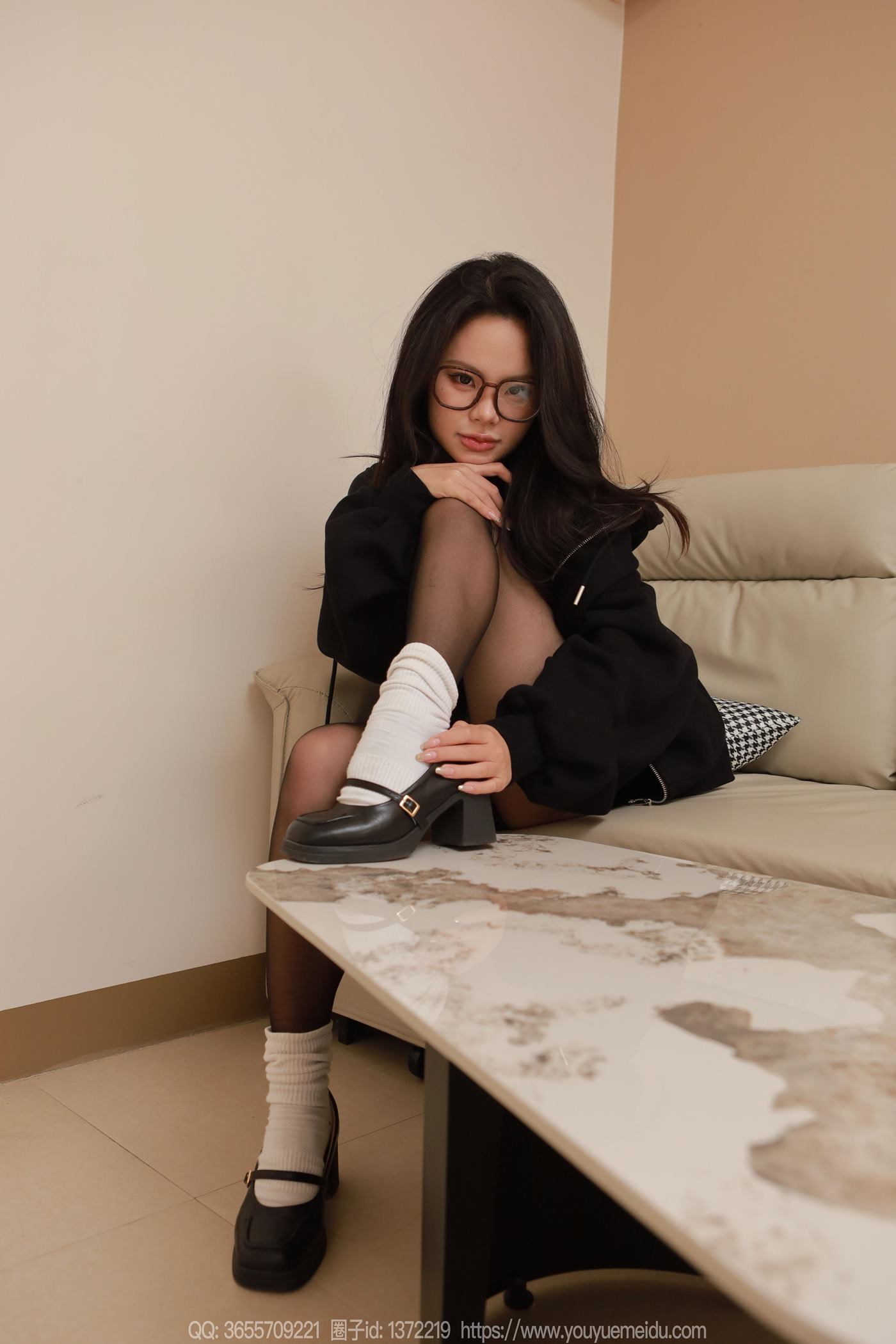 图片[32]-[IESS异思趣向] 2025.01.26 丝享家1960：兔兔《黑丝沙发》[88P] – 速更版-美库