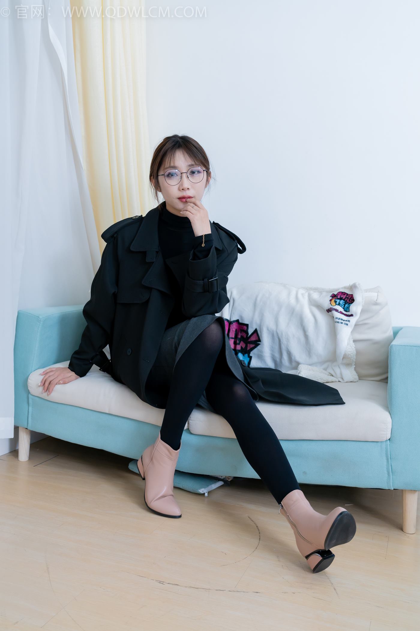 图片[15]-物恋传媒 NO.2247 泡泡-短靴、厚黑丝、皮筋绑脚老头乐挠脚剧情[150P] – 速更版-美库