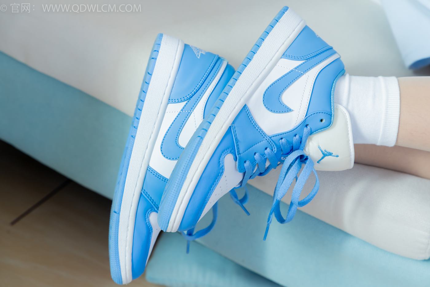 图片[12]-物恋传媒 NO.2250 岚岚-板鞋、白棉袜、薄肉丝、老头乐挠脚剧情[126P] – 速更版-美库