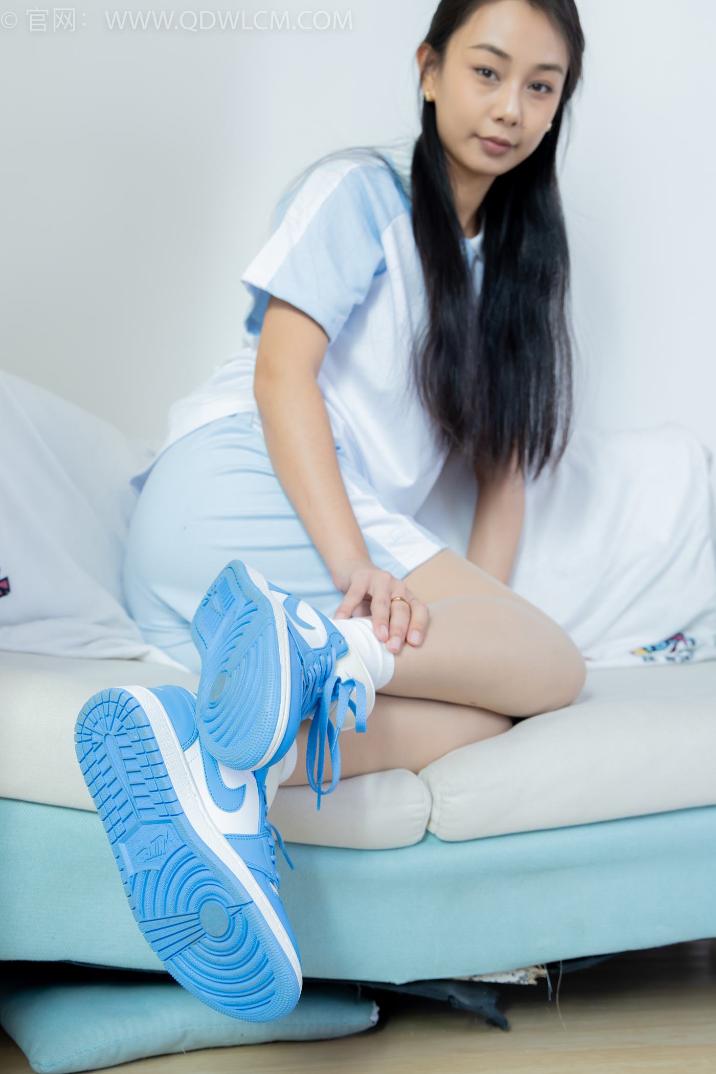 图片[13]-物恋传媒 NO.2250 岚岚-板鞋、白棉袜、薄肉丝、老头乐挠脚剧情[126P] – 速更版-美库