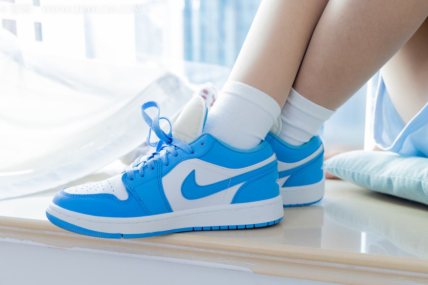 图片[18]-物恋传媒 NO.2250 岚岚-板鞋、白棉袜、薄肉丝、老头乐挠脚剧情[126P] – 速更版-美库