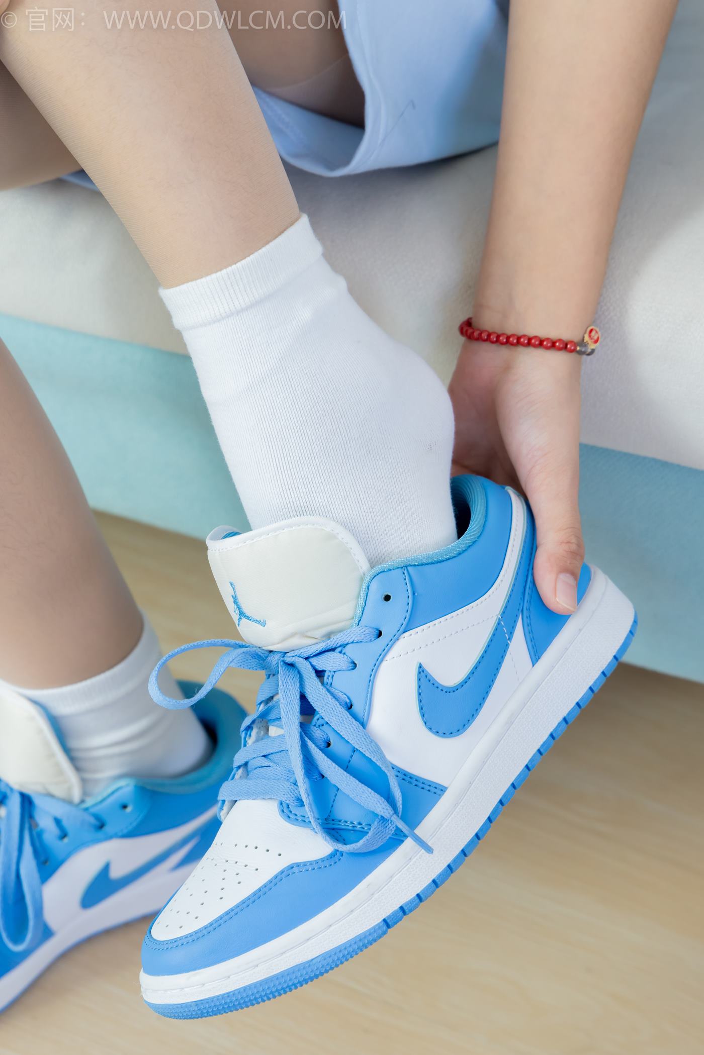 图片[35]-物恋传媒 NO.2250 岚岚-板鞋、白棉袜、薄肉丝、老头乐挠脚剧情[126P] – 速更版-美库