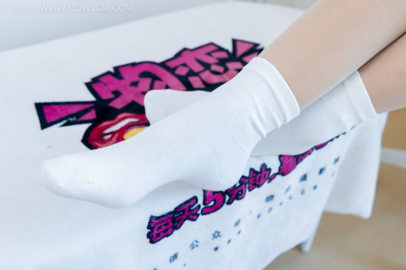 图片[43]-物恋传媒 NO.2250 岚岚-板鞋、白棉袜、薄肉丝、老头乐挠脚剧情[126P] – 速更版-美库