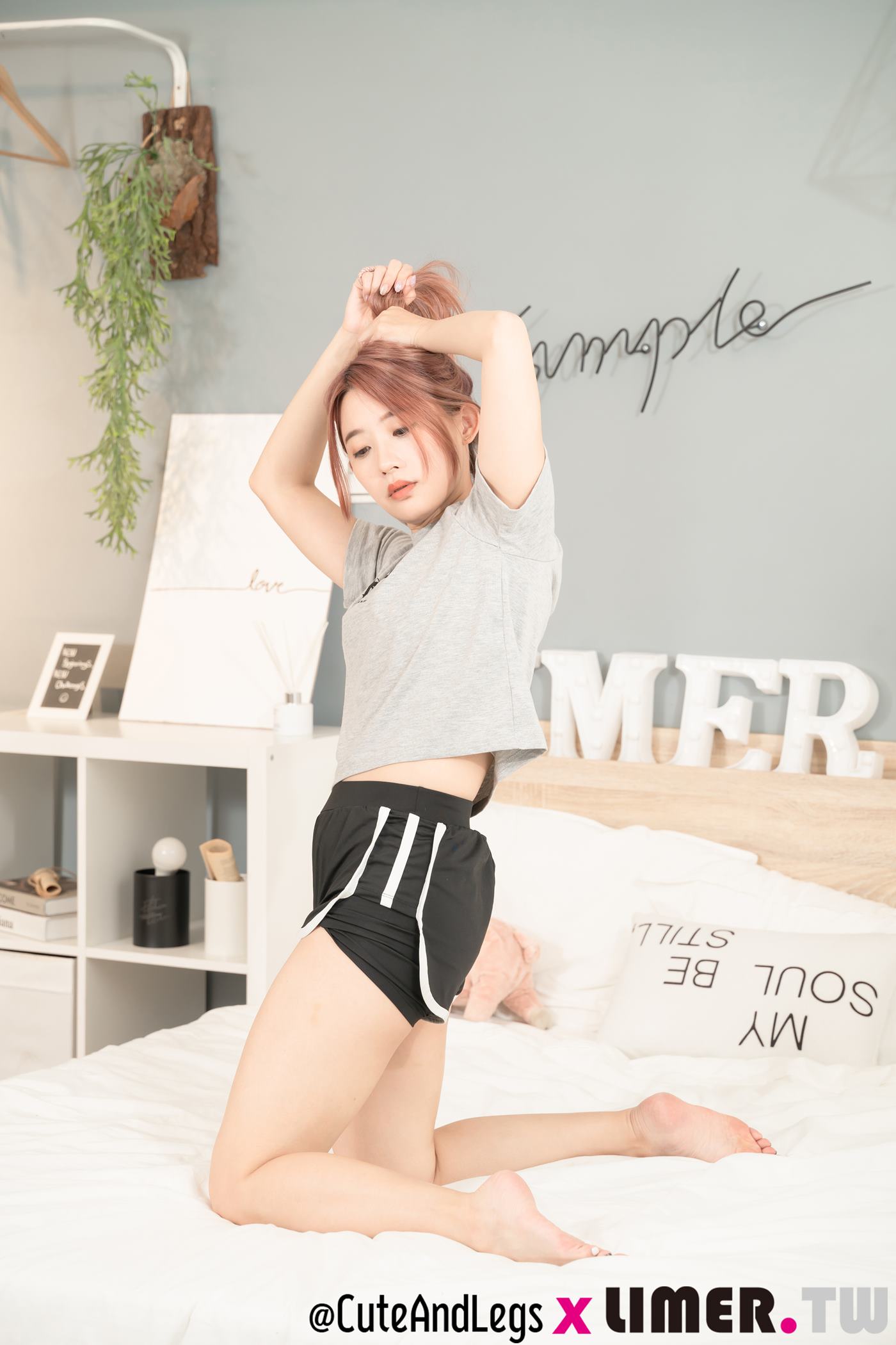 图片[68]-Limerence原创 NO.096 Shine 真理裤特辑之危险边缘！小只马Shine 筋开腰软秀裸足[100P] – 速更版-美库