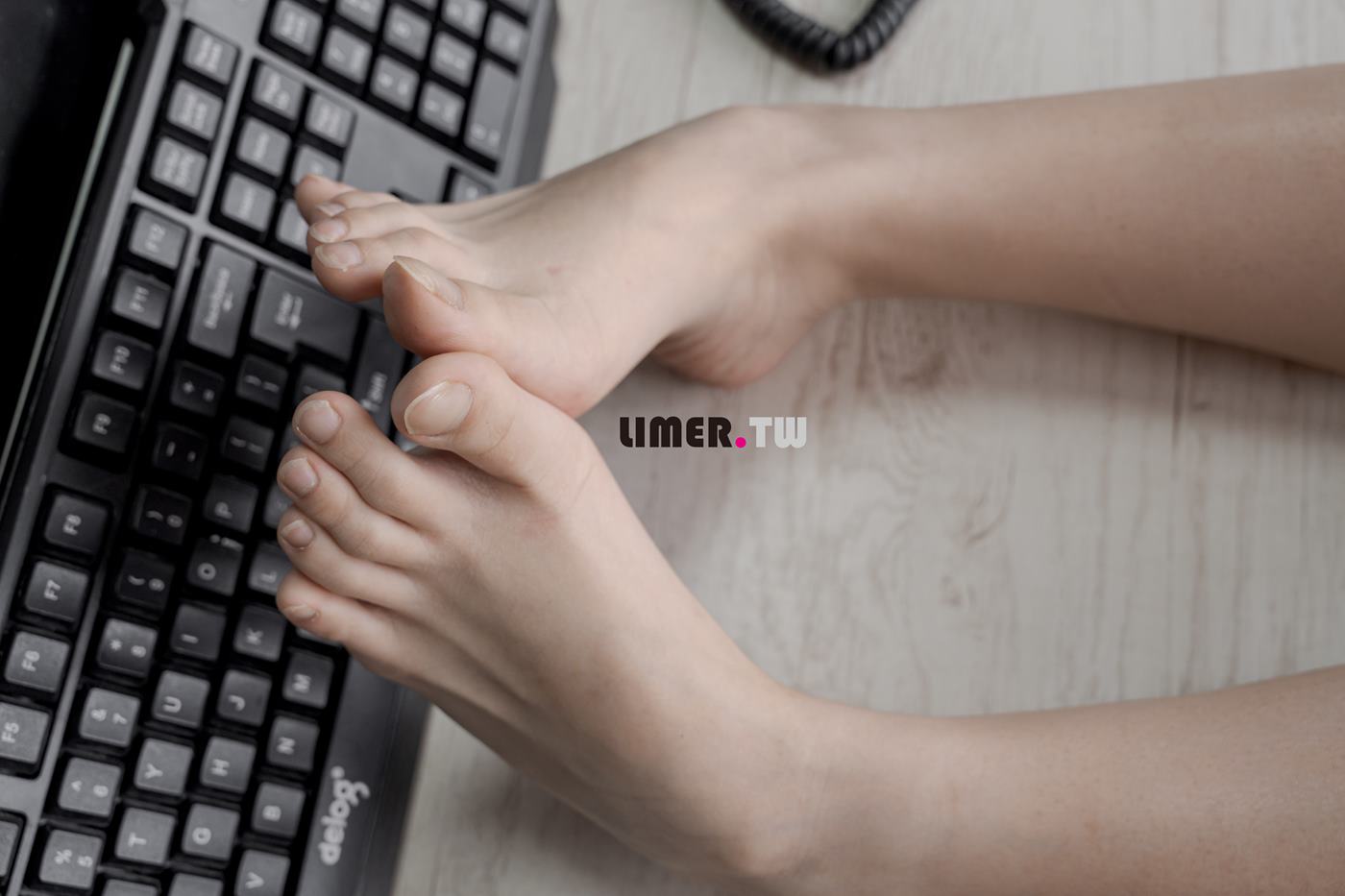 图片[93]-Limerence原创 NO.095 之之 绝美职员让你上班无法专心的黑丝＆裸足[140P] – 速更版-美库