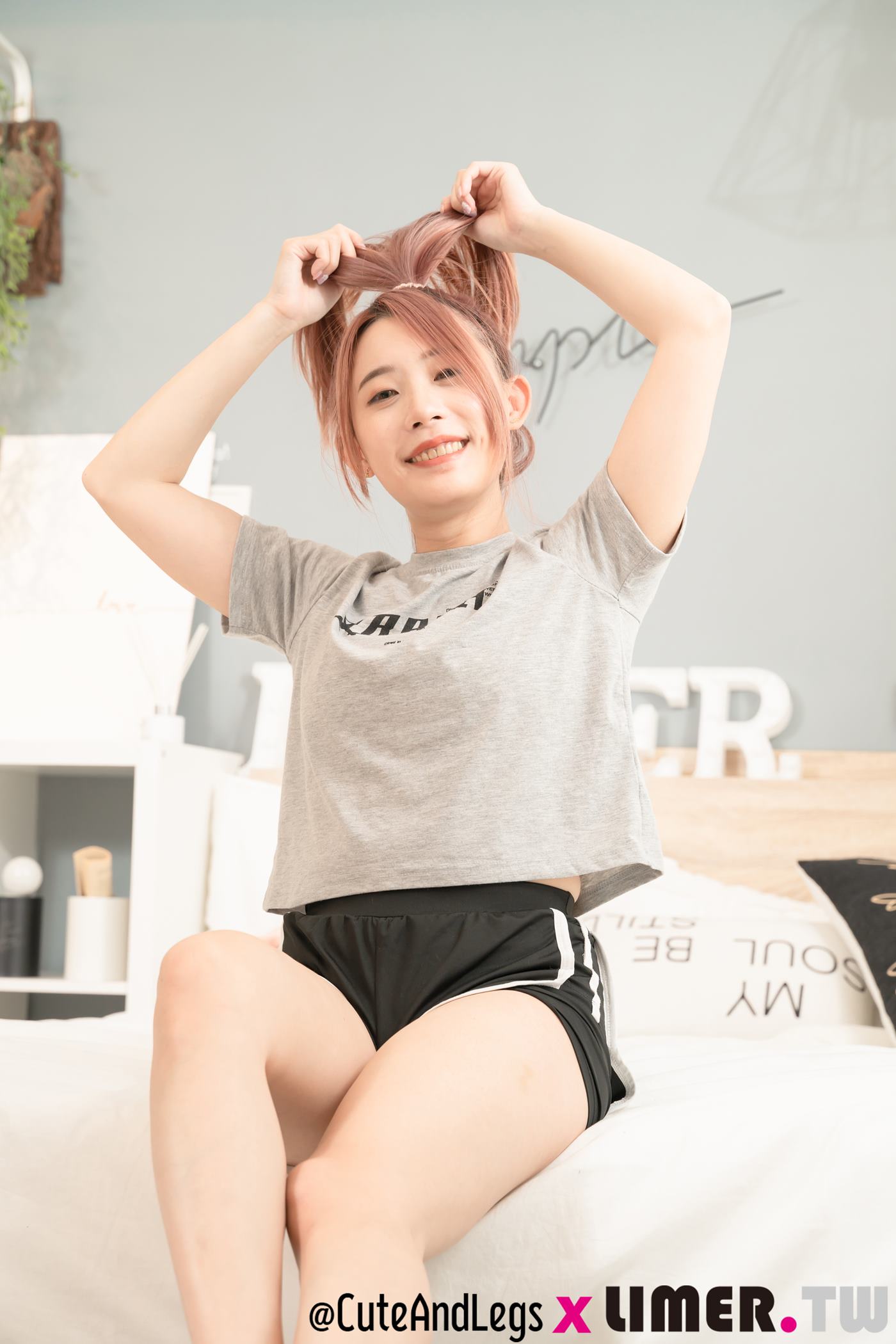 图片[76]-Limerence原创 NO.096 Shine 真理裤特辑之危险边缘！小只马Shine 筋开腰软秀裸足[100P] – 速更版-美库