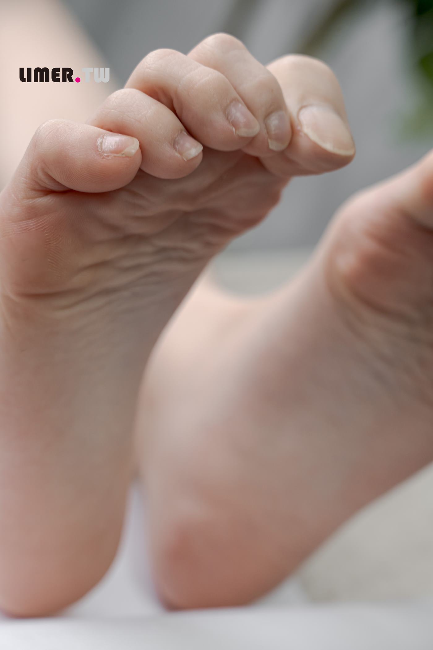 图片[140]-Limerence原创 NO.095 之之 绝美职员让你上班无法专心的黑丝＆裸足[140P] – 速更版-美库