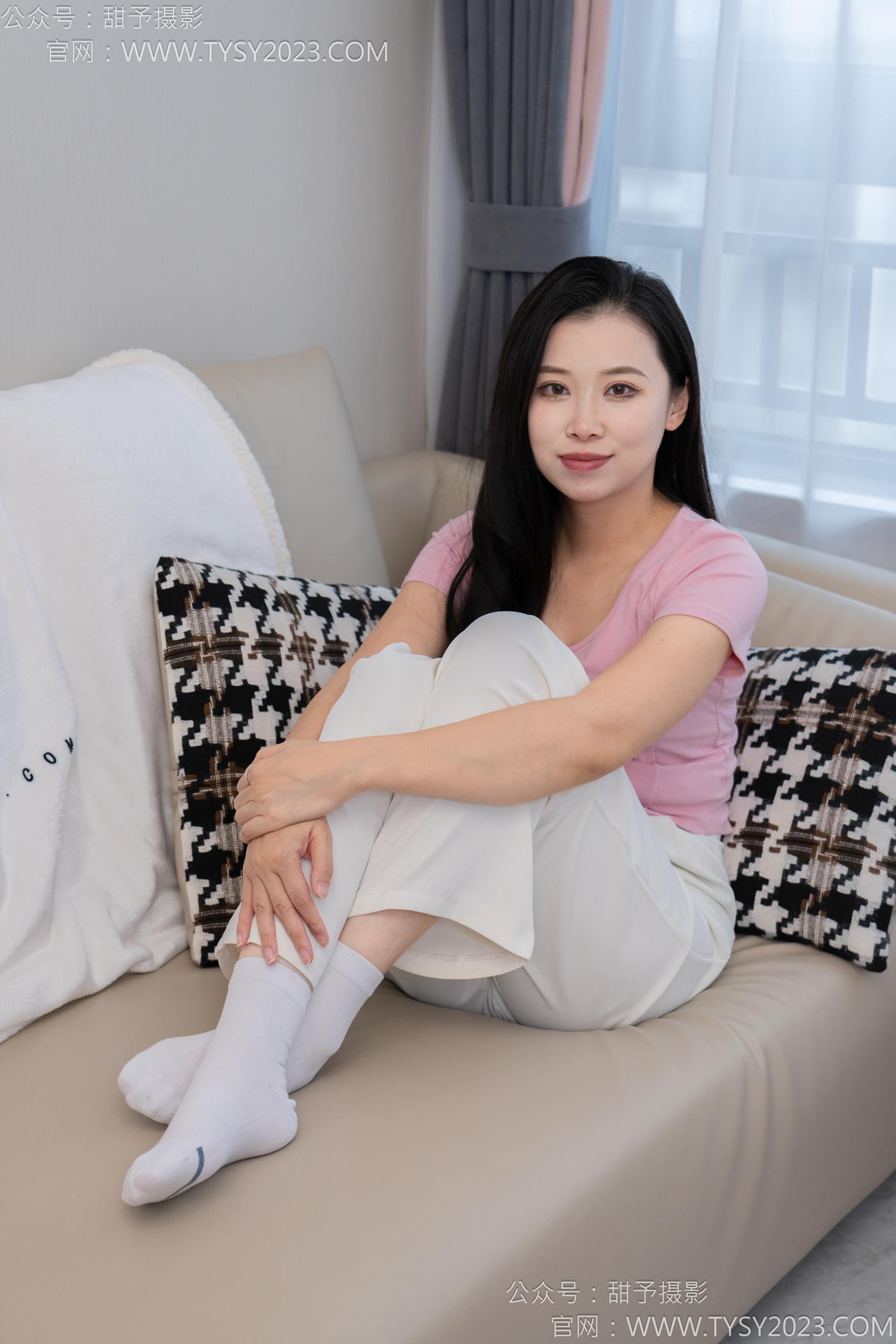 图片[65]-甜予摄影 NO.124 梦梦-板鞋、白棉袜、裸足[84P] – 速更版-美库