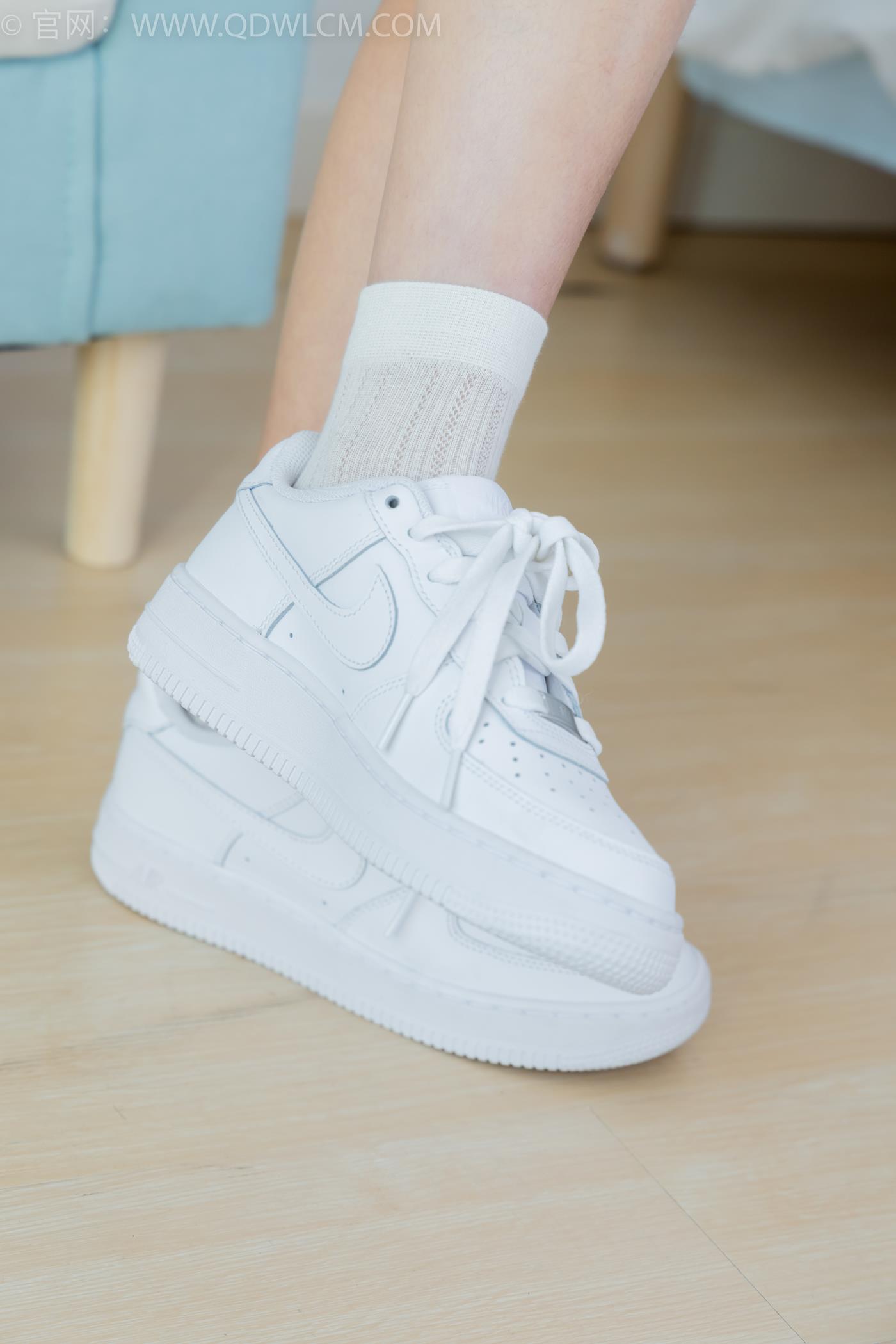 图片[17]-物恋传媒 NO.2252 泛泛-板鞋、白棉袜、裸足[123P] – 速更版-美库