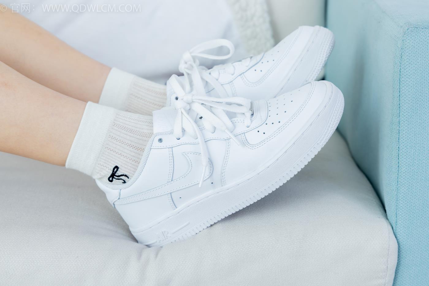 图片[23]-物恋传媒 NO.2252 泛泛-板鞋、白棉袜、裸足[123P] – 速更版-美库