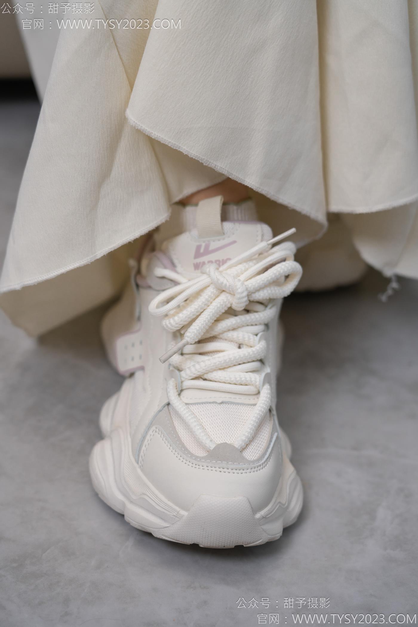 图片[16]-甜予摄影 NO.125 丹丹-运动鞋、白棉袜、裸足[114P] – 速更版-美库