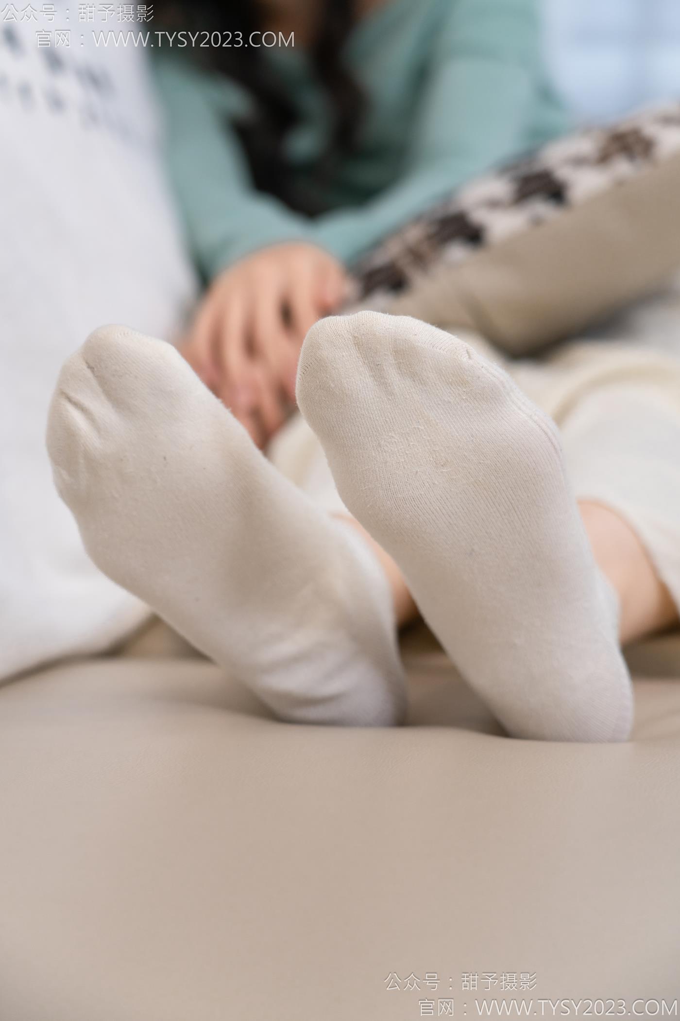 图片[36]-甜予摄影 NO.125 丹丹-运动鞋、白棉袜、裸足[114P] – 速更版-美库