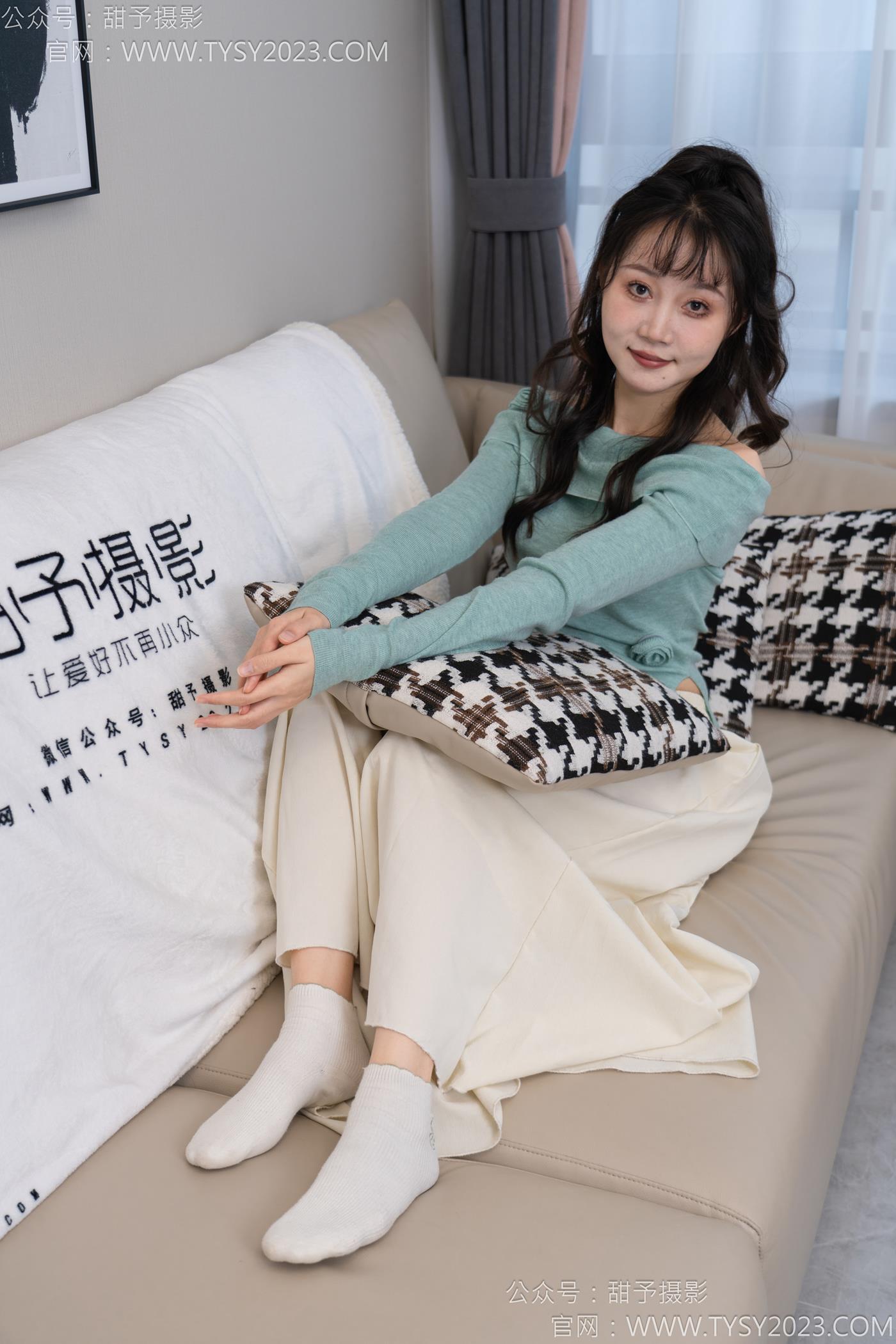 图片[42]-甜予摄影 NO.125 丹丹-运动鞋、白棉袜、裸足[114P] – 速更版-美库