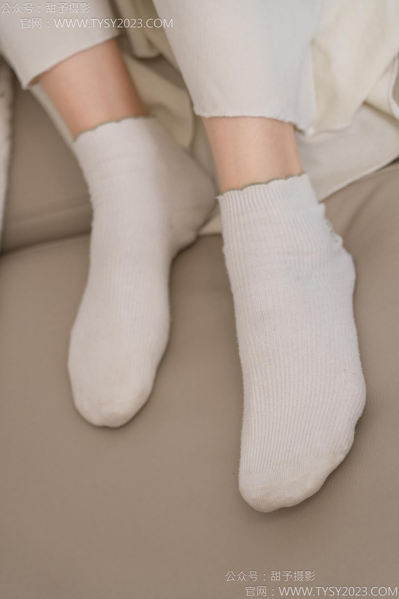 图片[43]-甜予摄影 NO.125 丹丹-运动鞋、白棉袜、裸足[114P] – 速更版-美库