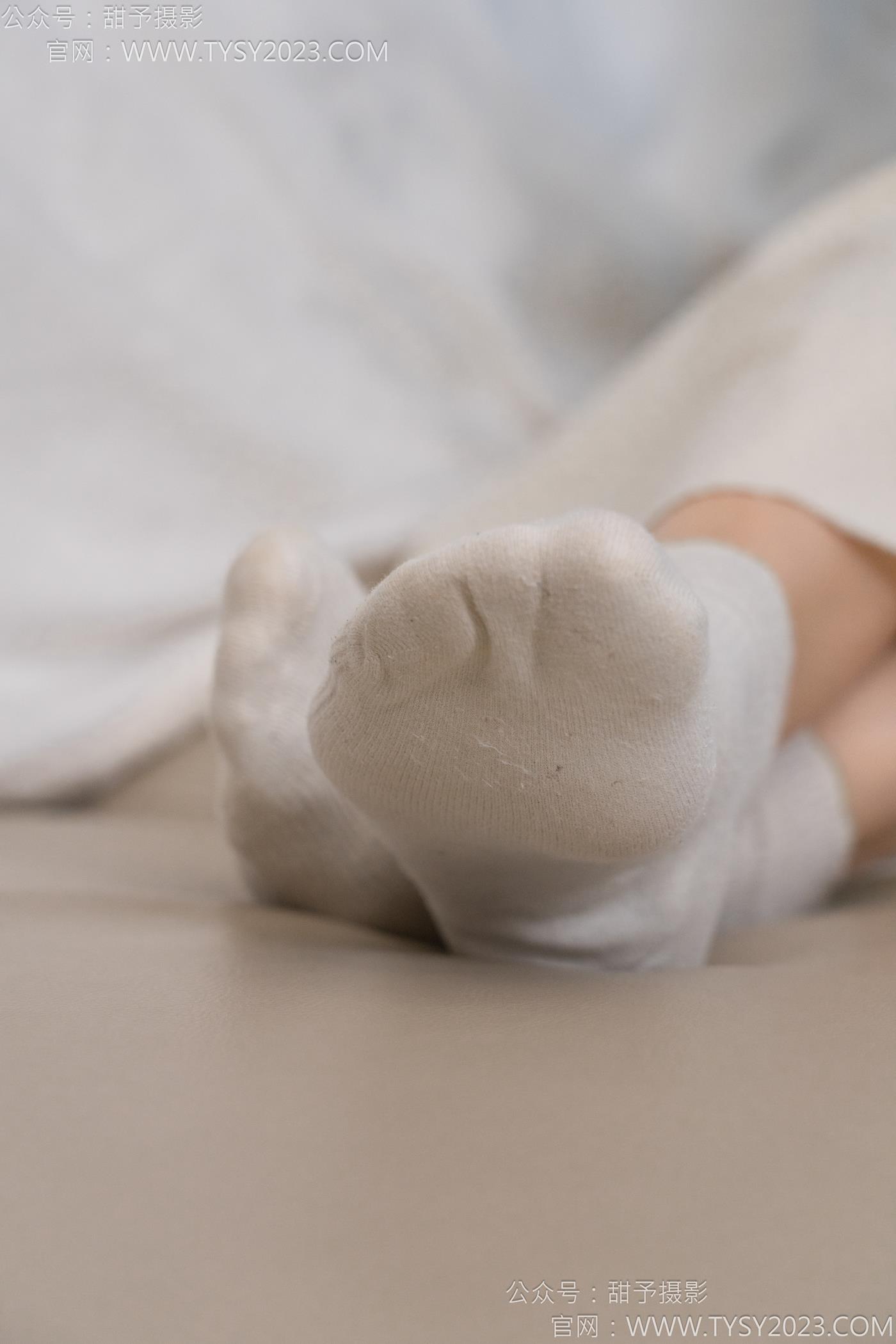 图片[48]-甜予摄影 NO.125 丹丹-运动鞋、白棉袜、裸足[114P] – 速更版-美库