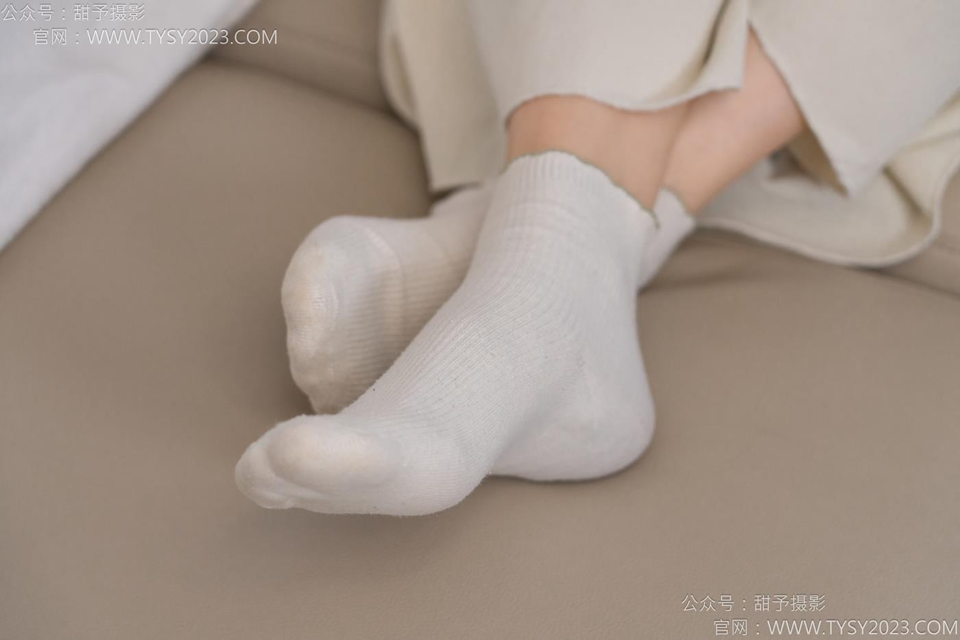 图片[53]-甜予摄影 NO.125 丹丹-运动鞋、白棉袜、裸足[114P] – 速更版-美库