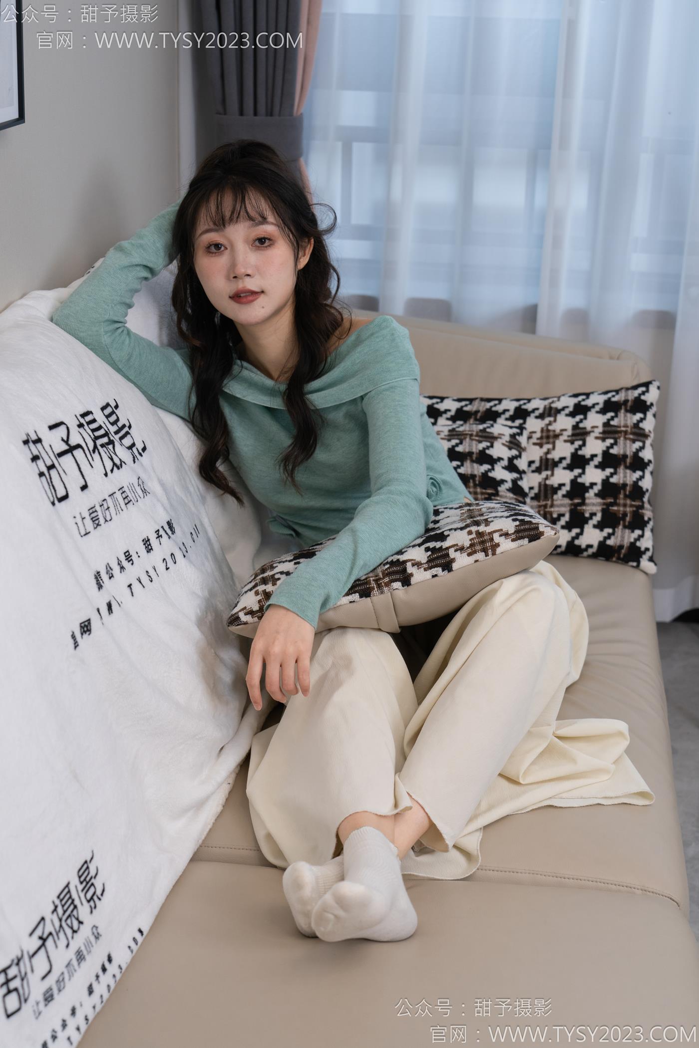 图片[54]-甜予摄影 NO.125 丹丹-运动鞋、白棉袜、裸足[114P] – 速更版-美库