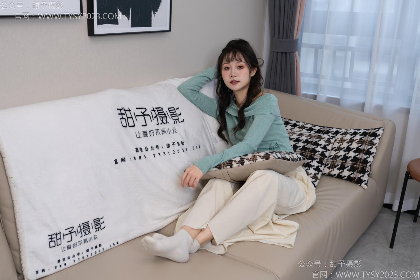 图片[55]-甜予摄影 NO.125 丹丹-运动鞋、白棉袜、裸足[114P] – 速更版-美库