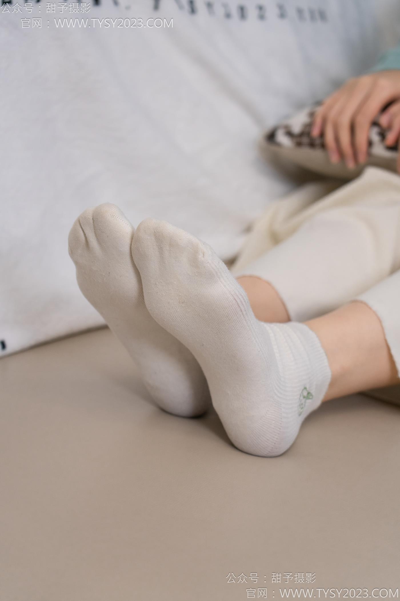 图片[63]-甜予摄影 NO.125 丹丹-运动鞋、白棉袜、裸足[114P] – 速更版-美库
