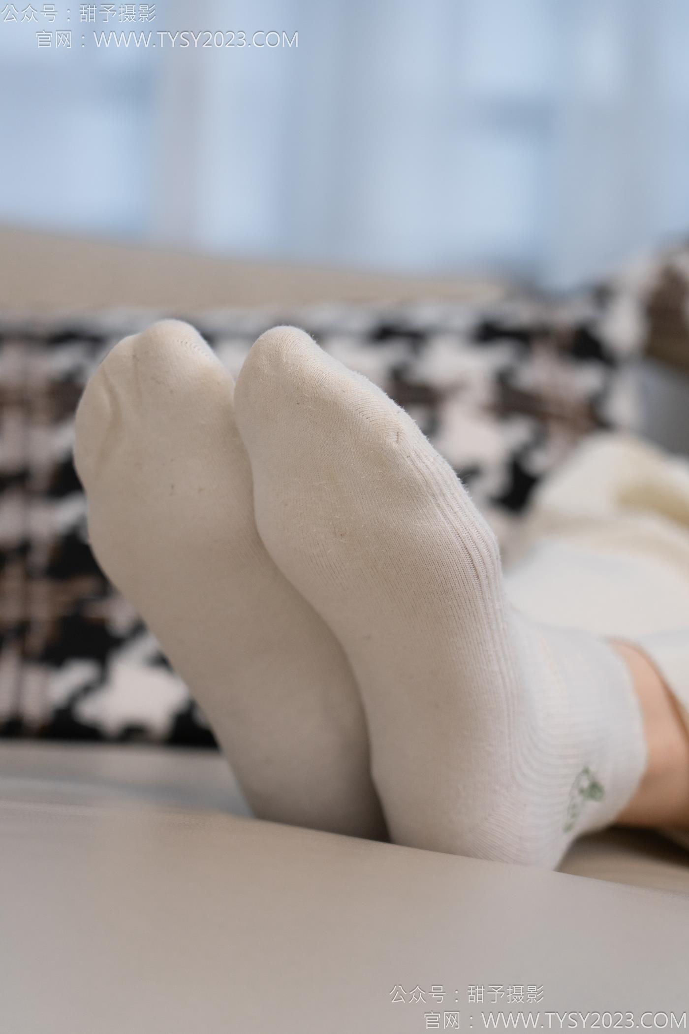 图片[78]-甜予摄影 NO.125 丹丹-运动鞋、白棉袜、裸足[114P] – 速更版-美库