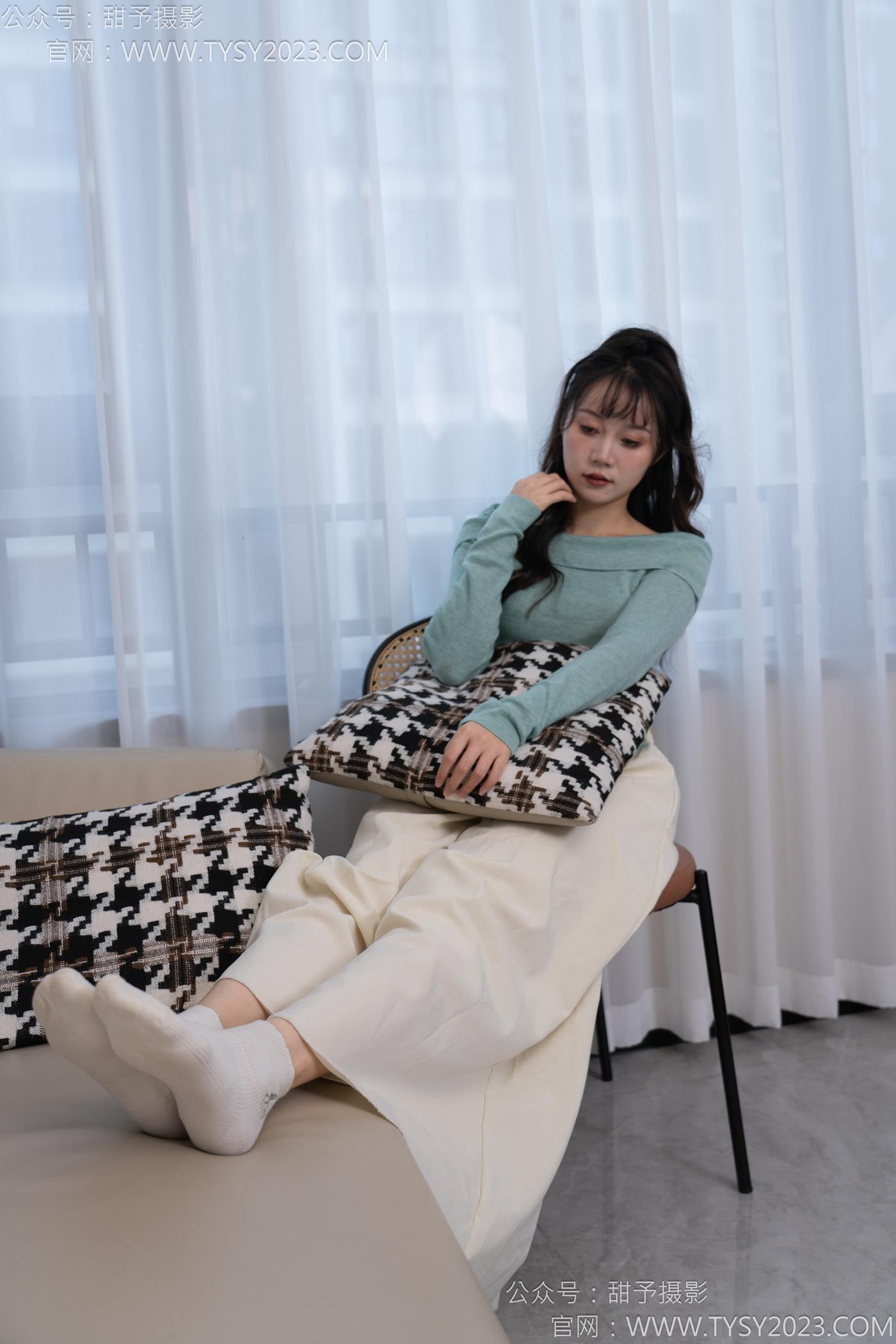 图片[79]-甜予摄影 NO.125 丹丹-运动鞋、白棉袜、裸足[114P] – 速更版-美库