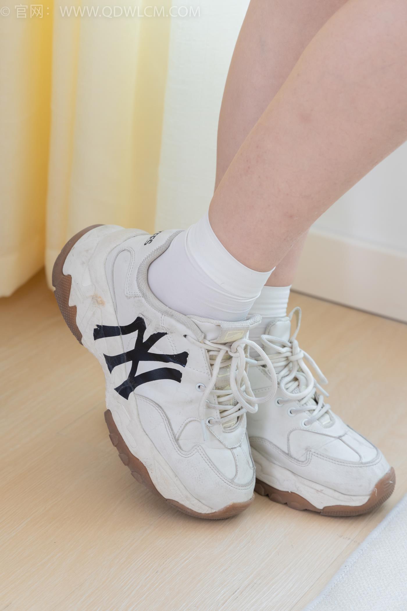 图片[42]-物恋传媒 NO.2253 纱纱-运动鞋、自然穿脏白棉袜[138P] – 速更版-美库