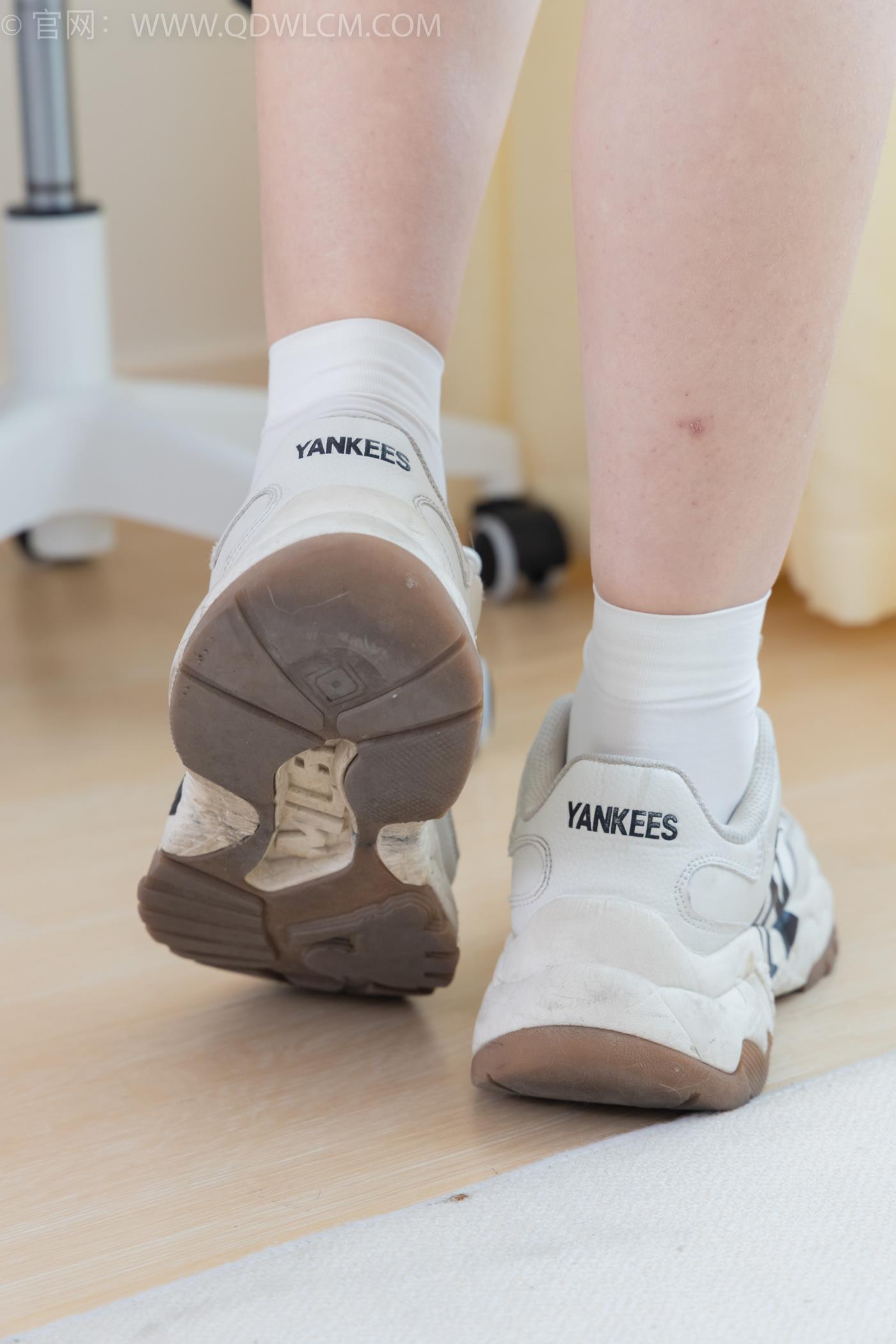 图片[45]-物恋传媒 NO.2253 纱纱-运动鞋、自然穿脏白棉袜[138P] – 速更版-美库