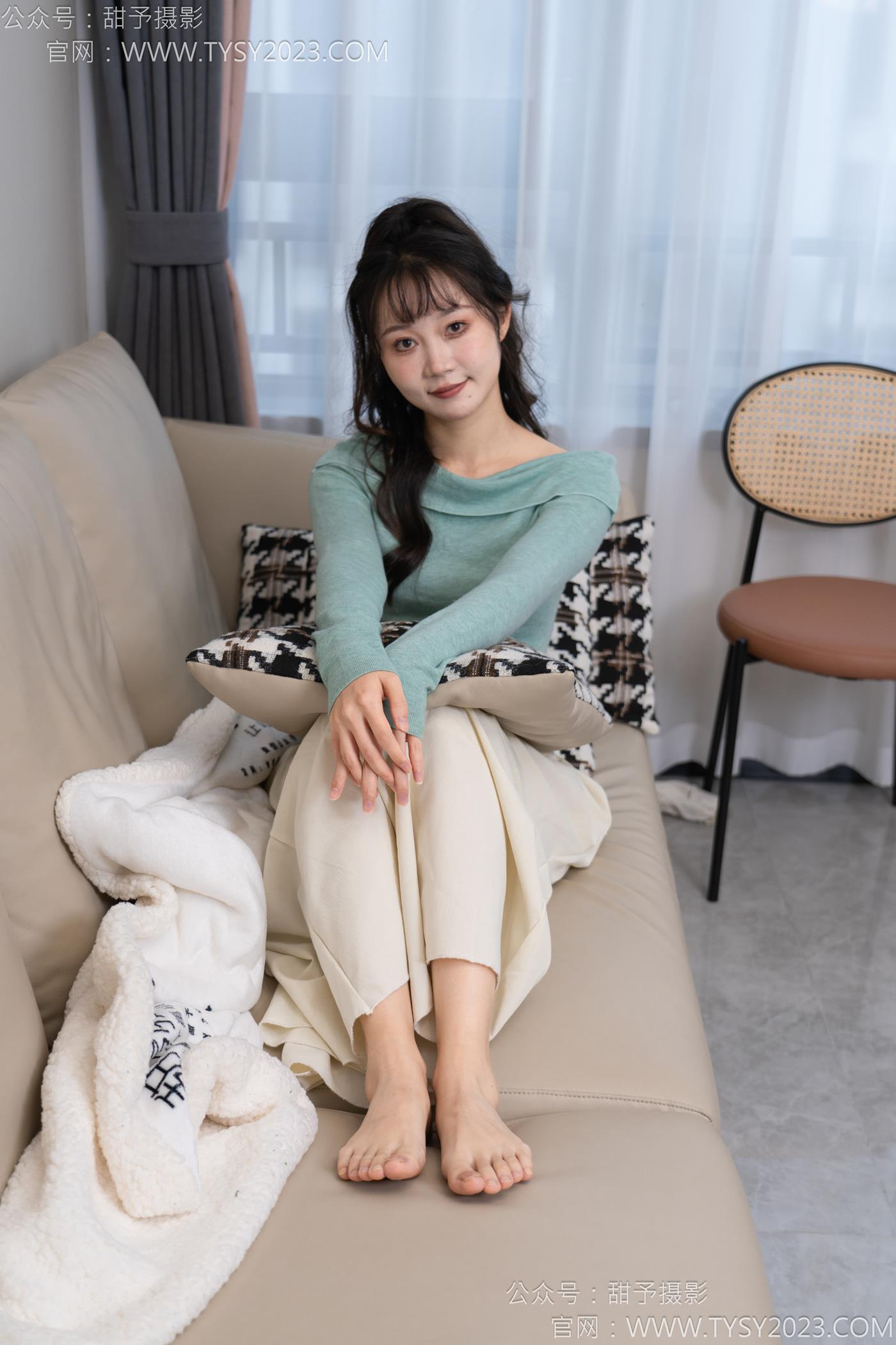 图片[107]-甜予摄影 NO.125 丹丹-运动鞋、白棉袜、裸足[114P] – 速更版-美库