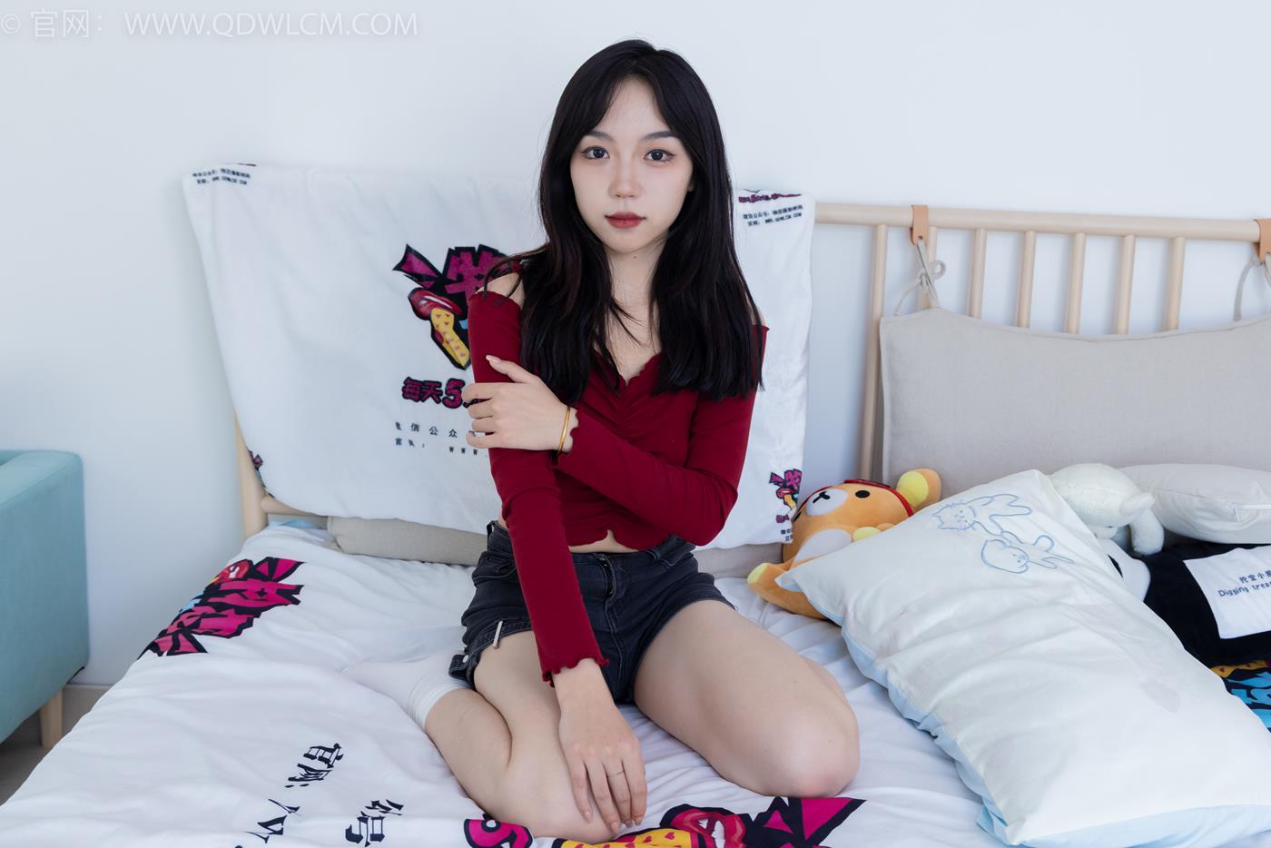 图片[75]-物恋传媒 NO.2253 纱纱-运动鞋、自然穿脏白棉袜[138P] – 速更版-美库