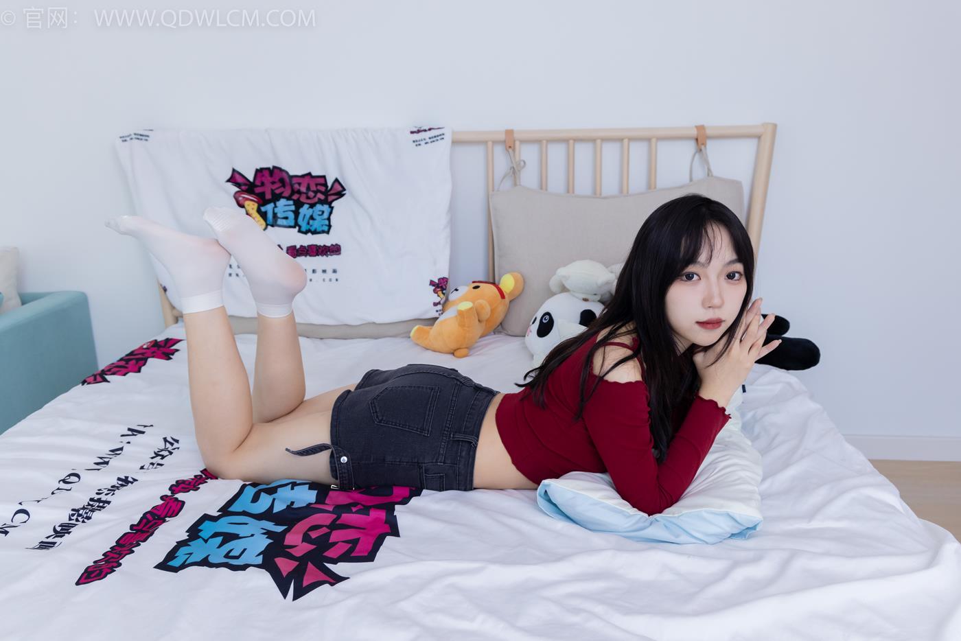 图片[99]-物恋传媒 NO.2253 纱纱-运动鞋、自然穿脏白棉袜[138P] – 速更版-美库