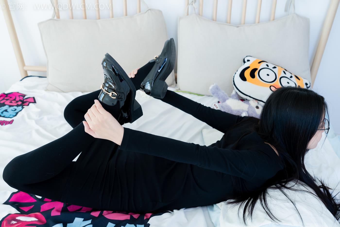 图片[47]-物恋传媒 NO.2256 茯苓-平底鞋、厚肉丝、厚黑丝、皮筋绑脚和挠脚心剧情[139P] – 速更版-美库