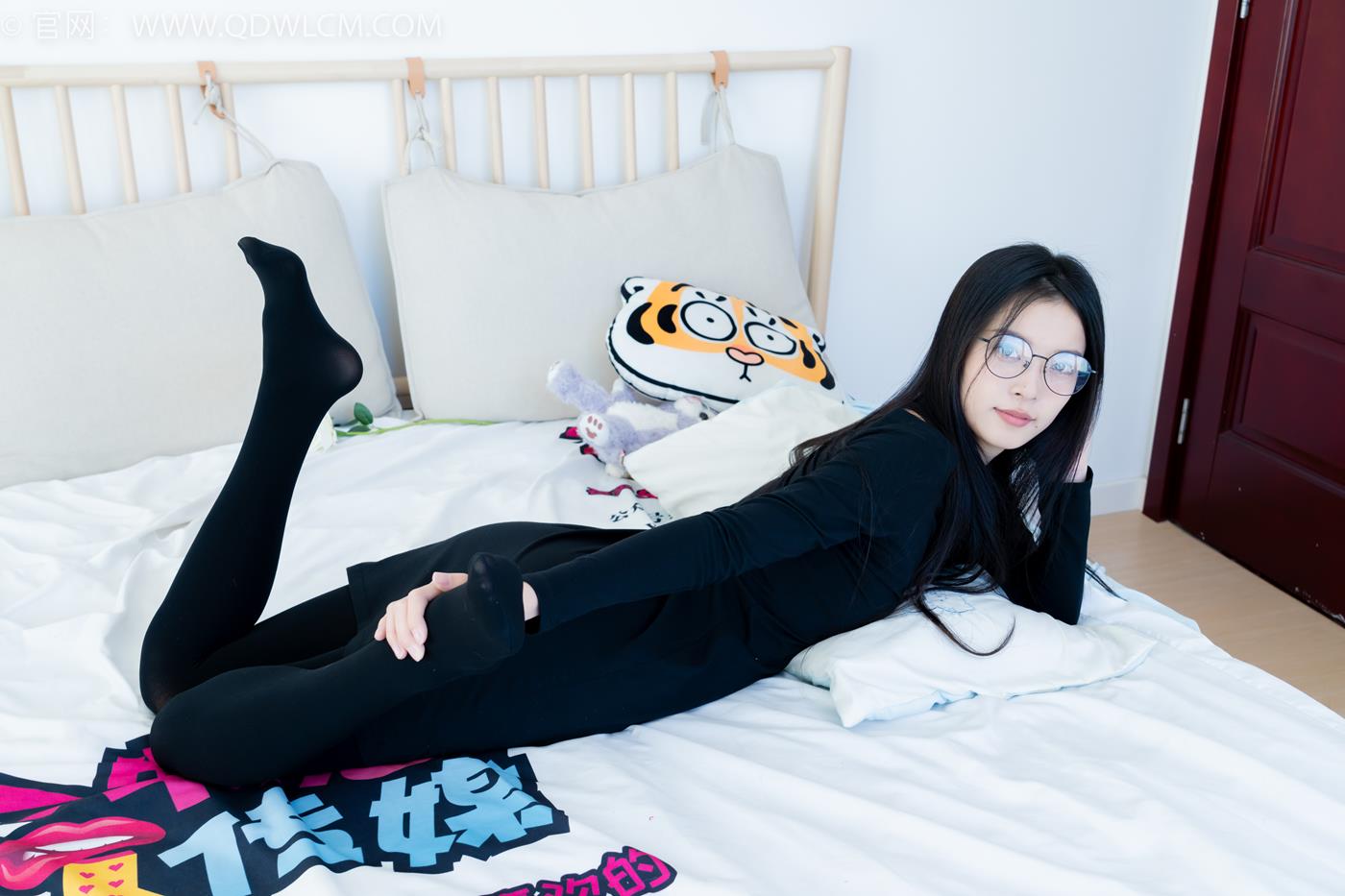 图片[59]-物恋传媒 NO.2256 茯苓-平底鞋、厚肉丝、厚黑丝、皮筋绑脚和挠脚心剧情[139P] – 速更版-美库