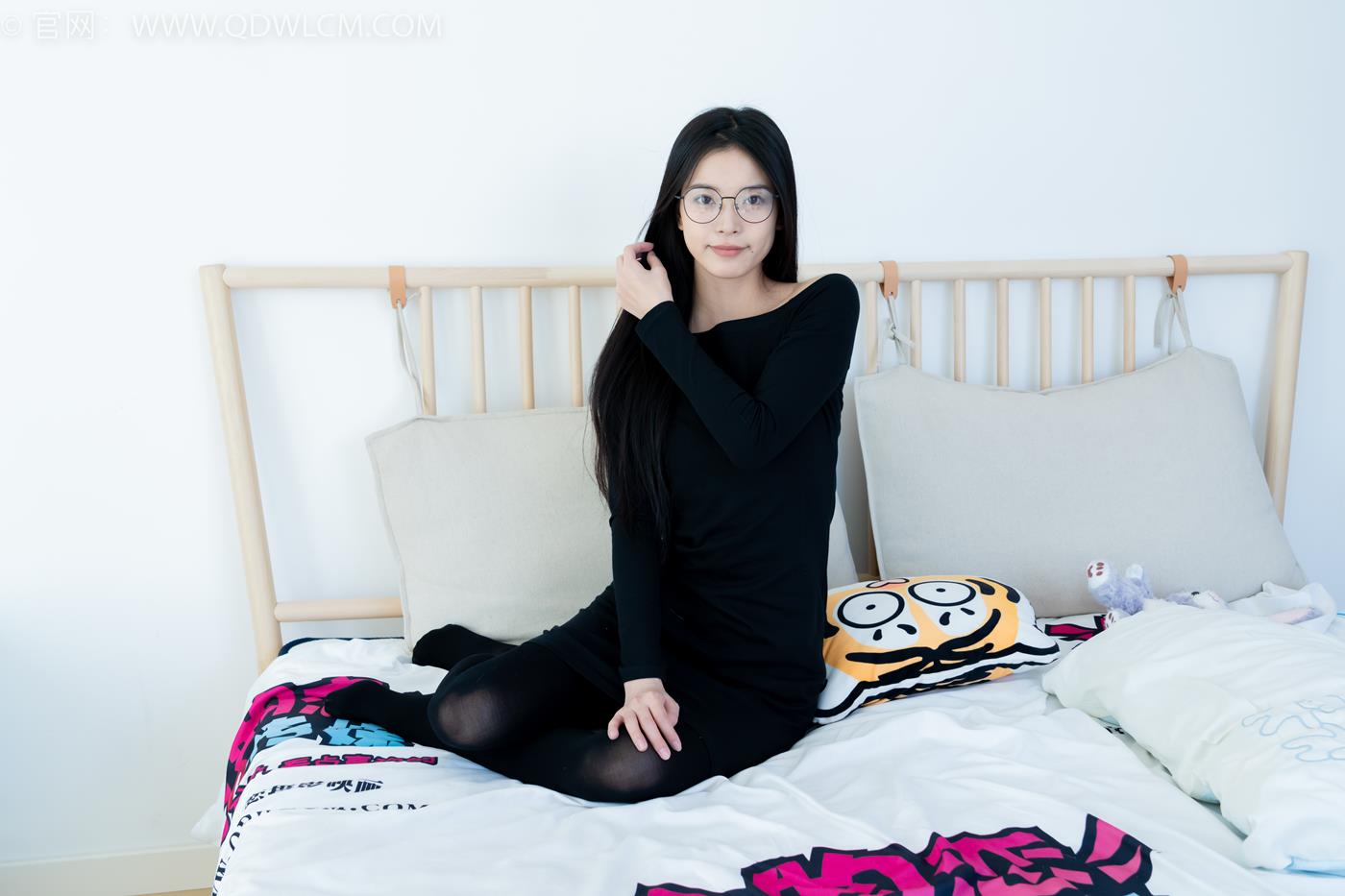 图片[104]-物恋传媒 NO.2256 茯苓-平底鞋、厚肉丝、厚黑丝、皮筋绑脚和挠脚心剧情[139P] – 速更版-美库